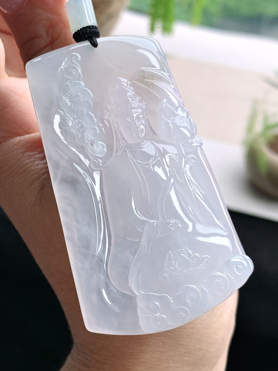 冰白冰大势至菩萨持莲观音牌吊坠，缅料，性比高，厚装，尺寸67.8-40.6-7.1，重量43克