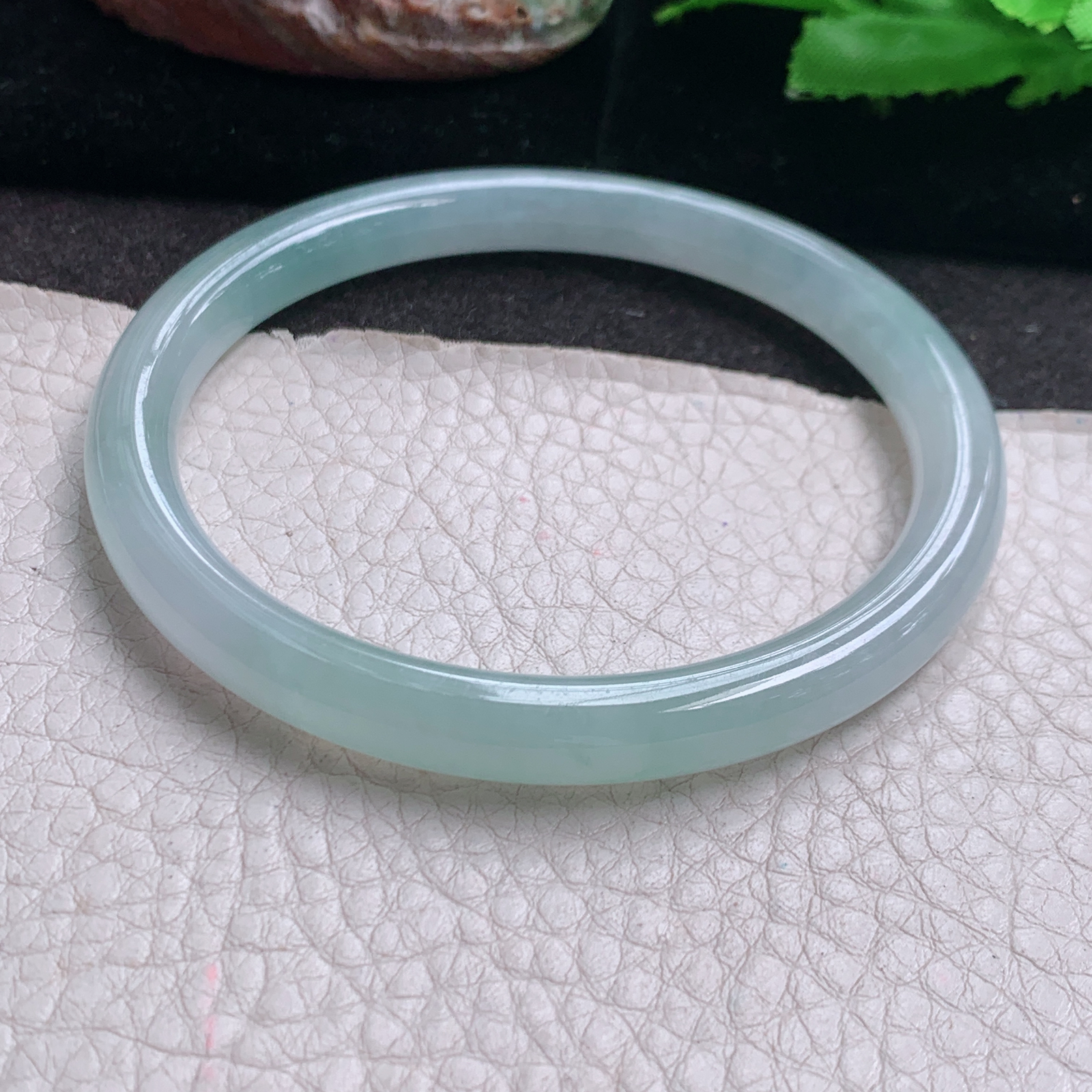 Nc大圈口61*7.6叮当镯 缅甸翡翠a货玉手镯高品质冰纯圆条玉手环