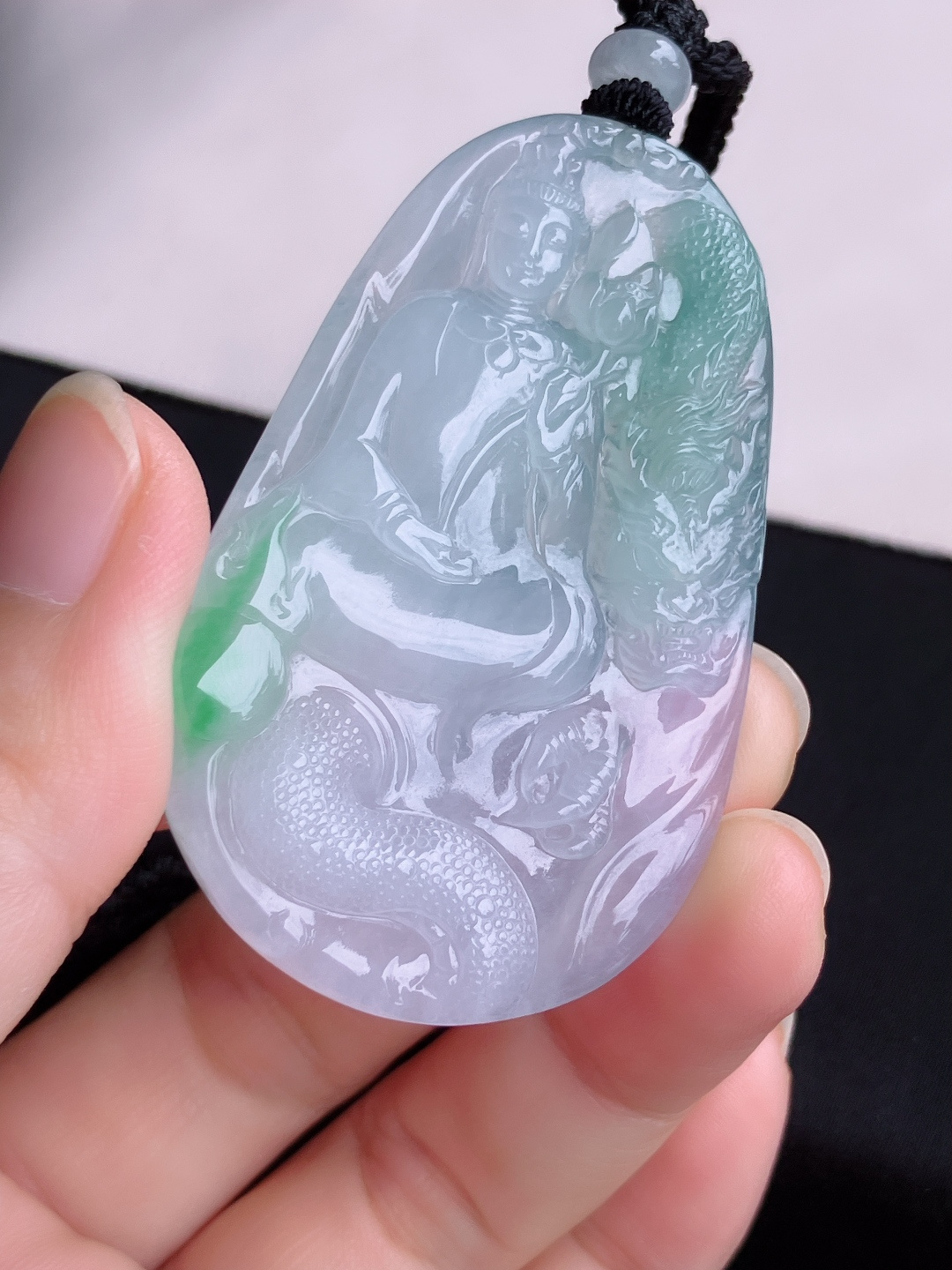 ️双彩乘龙观音，晶莹剔透，尺寸58.8/37/5/自然光实拍