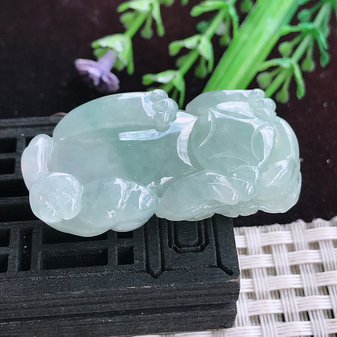实拍A货翡翠42.8/22/12.8老坑冰润起胶晴底招财貔貅吊坠翡翠玉坠