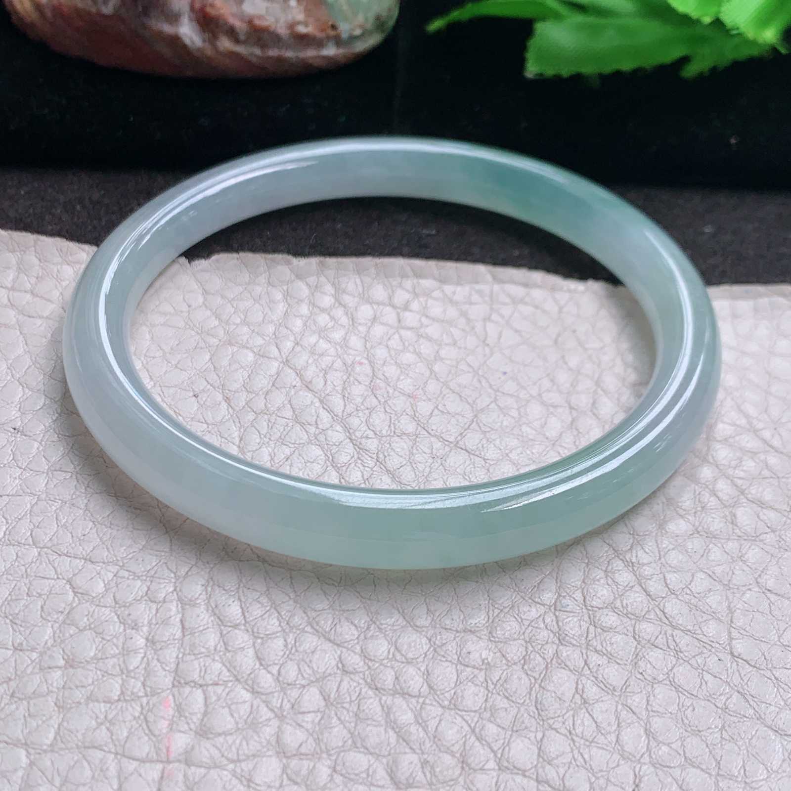 Nc大圈口61*7.6叮当镯 缅甸翡翠a货玉手镯高品质冰纯圆条玉手环