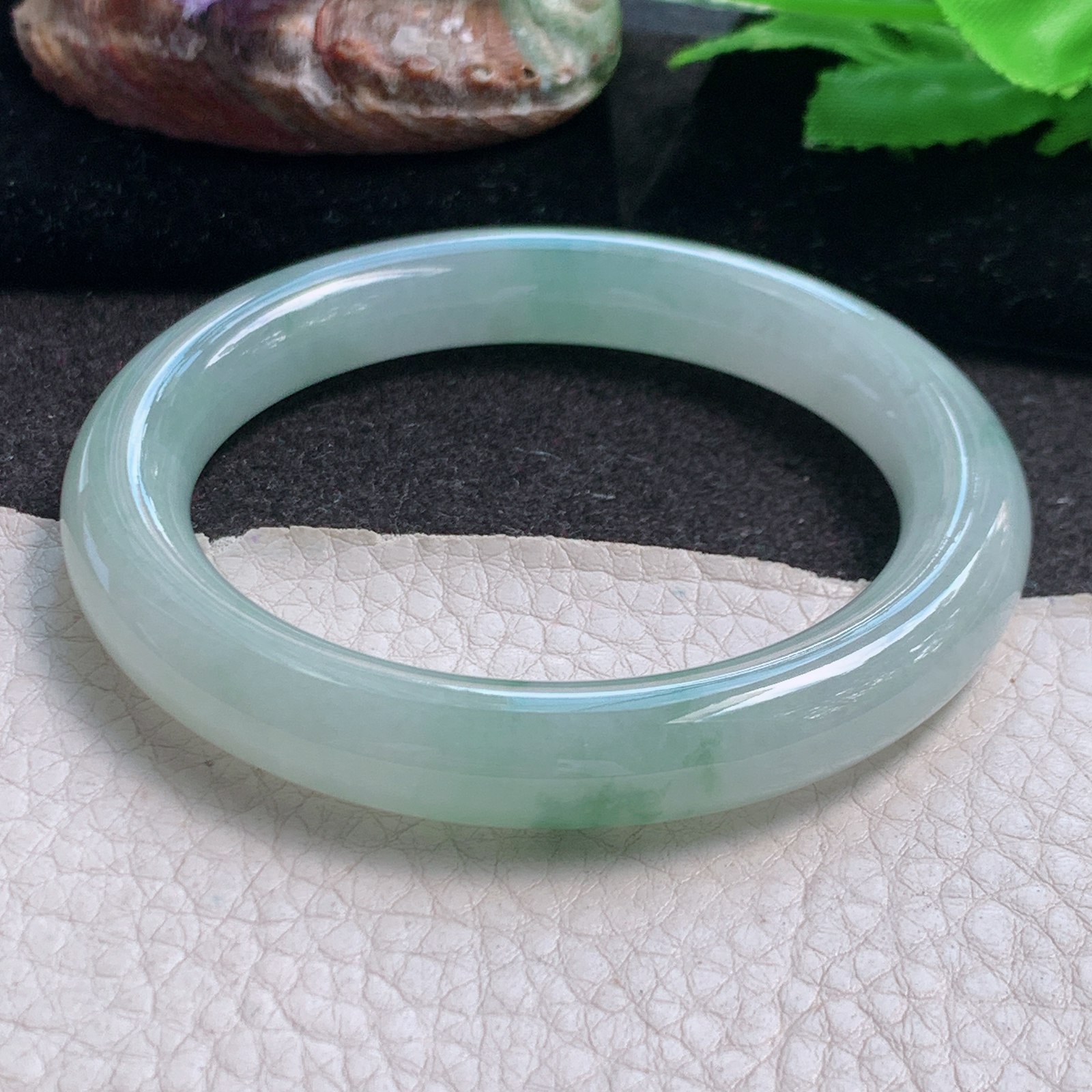 r自然光55*9.9*9.6叮当镯 缅甸翡翠a货玉手镯高品质冰飘花圆条玉手环