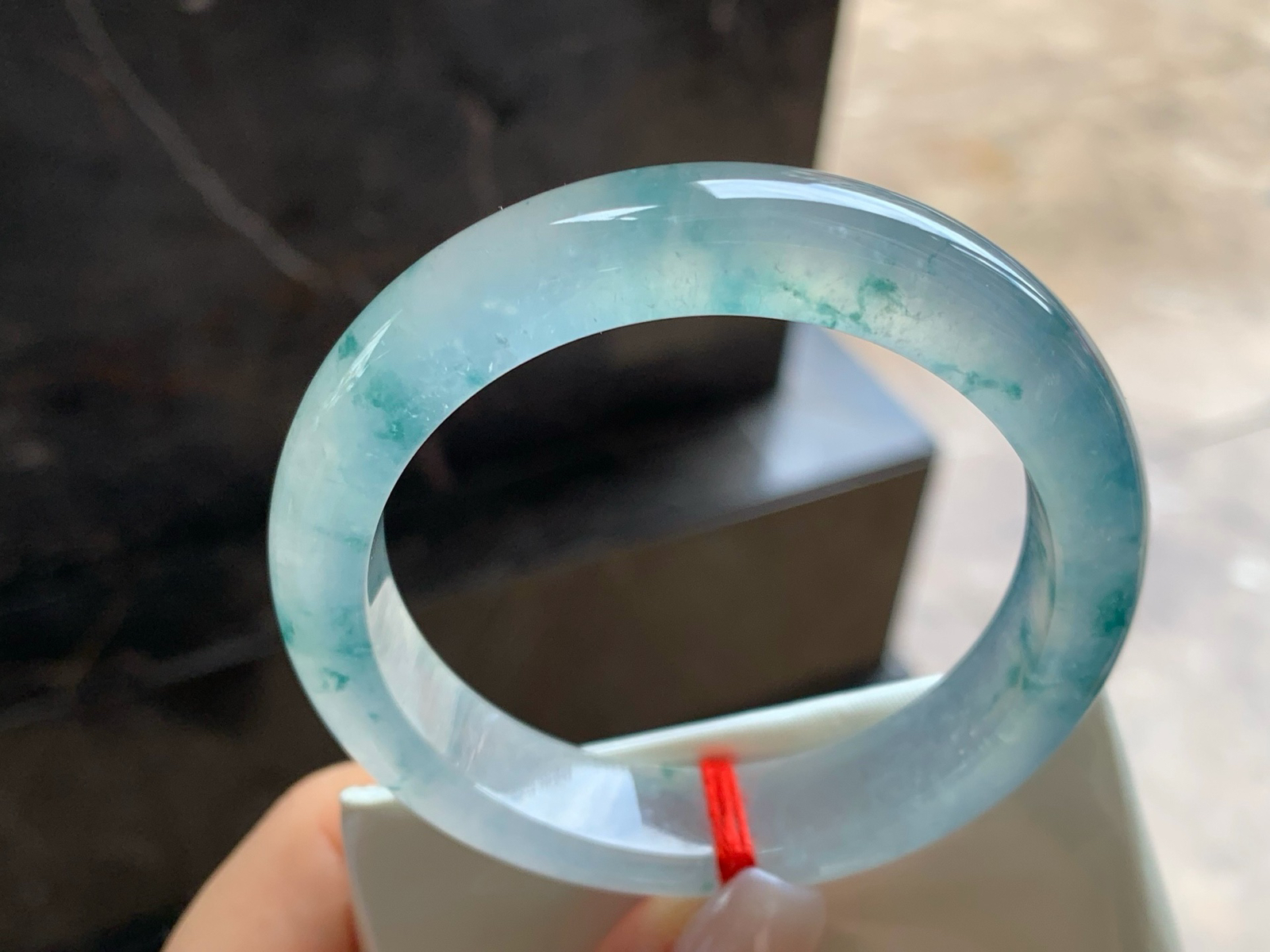 54-12.4-8.6
冰味飘花手镯^_^冰味十足～飘花浓郁漂亮