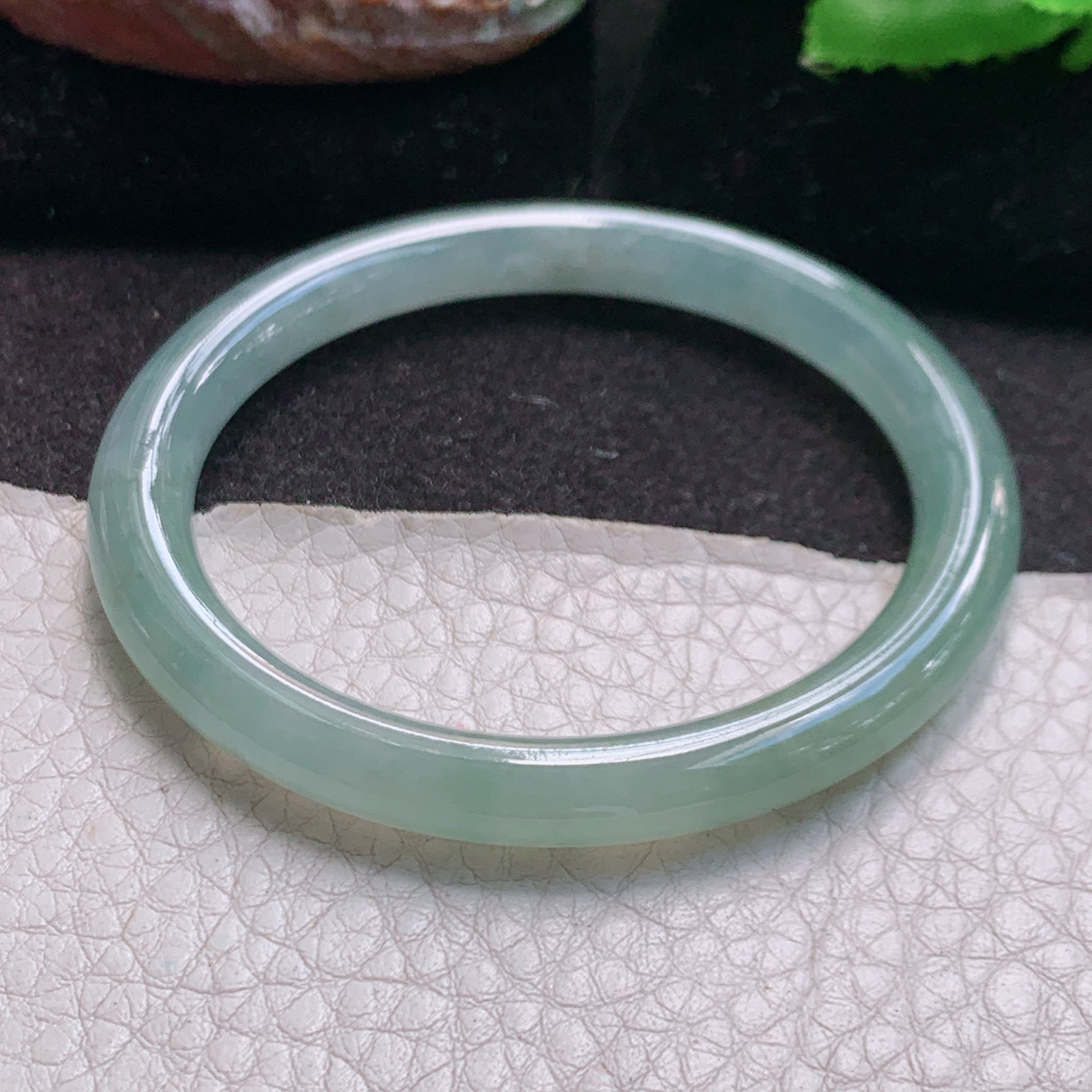n小圈口51.5*6.8*7.2叮当镯 缅甸翡翠a货玉手镯高品质浅绿圆条美人镯