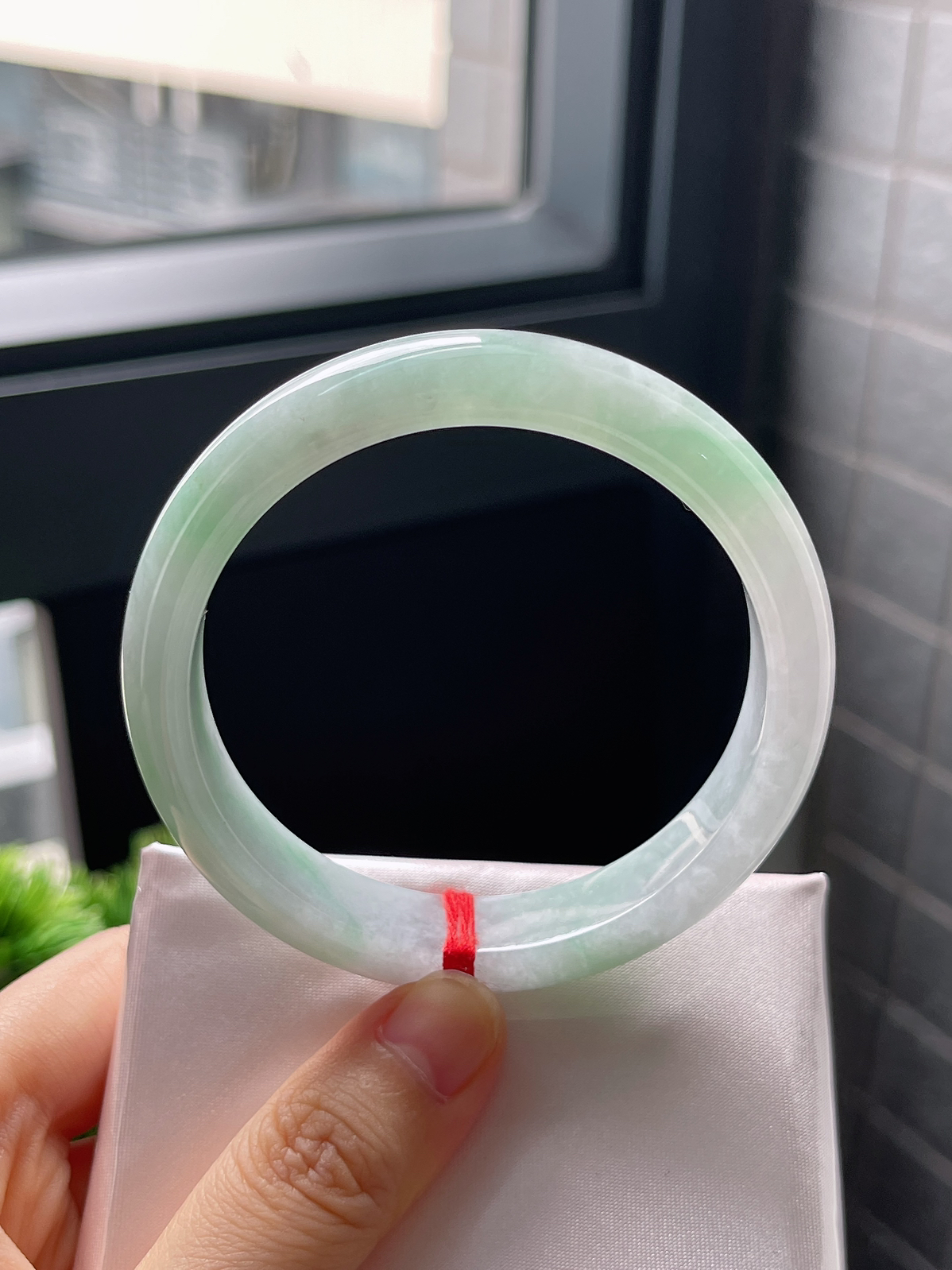 圈口57，冰糯种飘花翡翠正圈手镯9.2