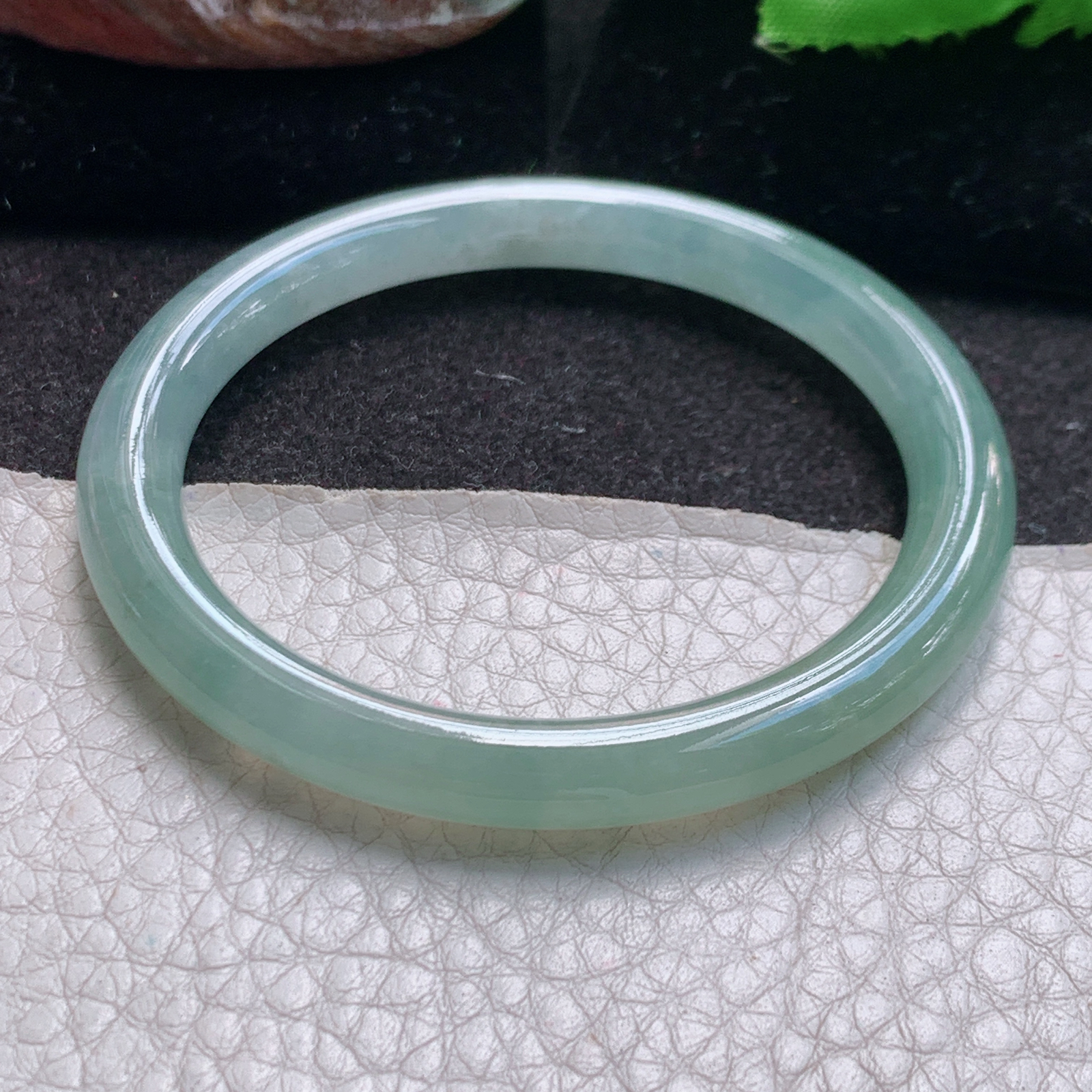 n小圈口51.5*6.8*7.2叮当镯 缅甸翡翠a货玉手镯高品质浅绿圆条美人镯