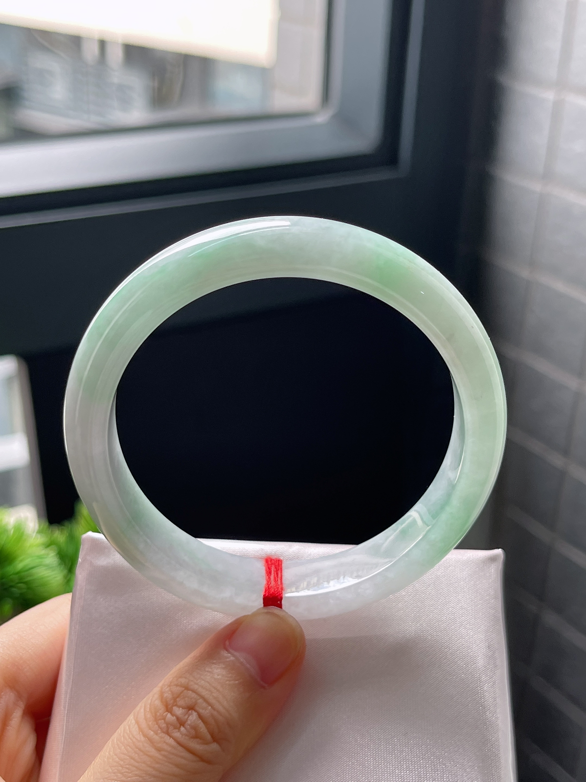 圈口57，冰糯种飘花翡翠正圈手镯9.2