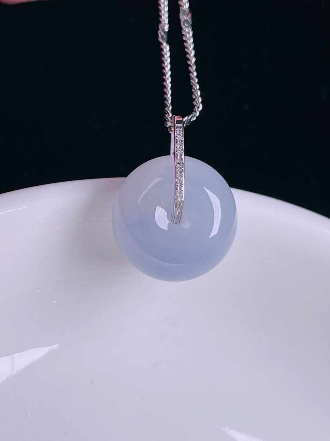 ️路路通，18k镶嵌，老种起光，细底通透，尺寸：裸石14/8.4mm0901