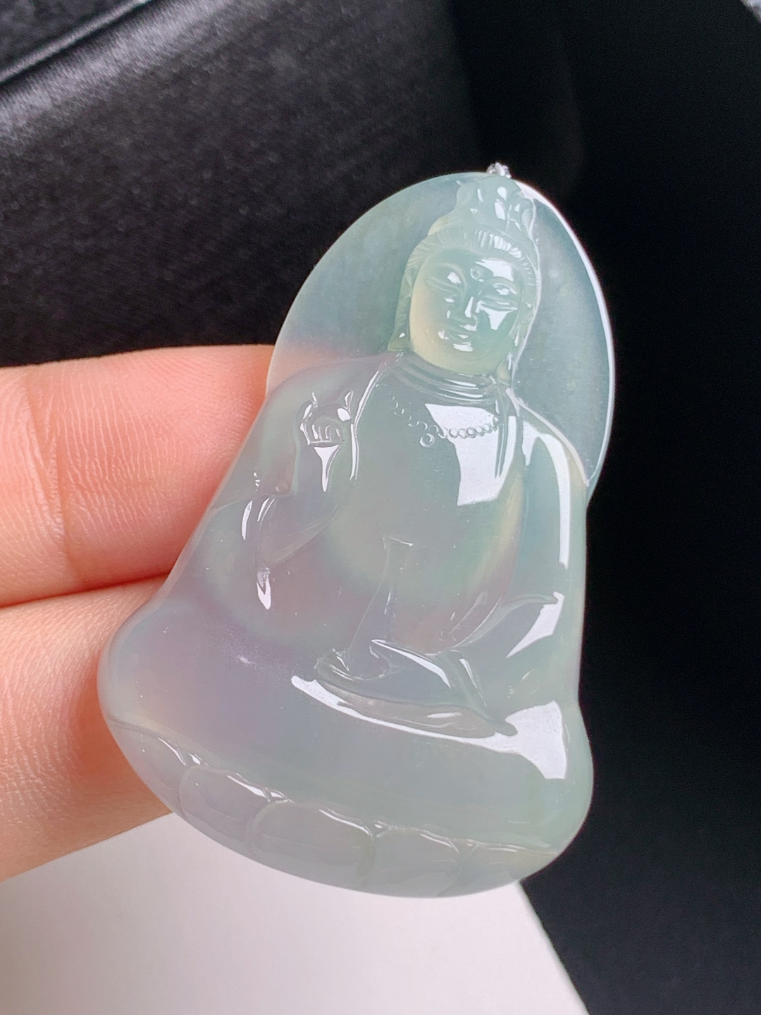 高冰晴水观音，冰润通透，胶感十足，法相端庄，平安纳福