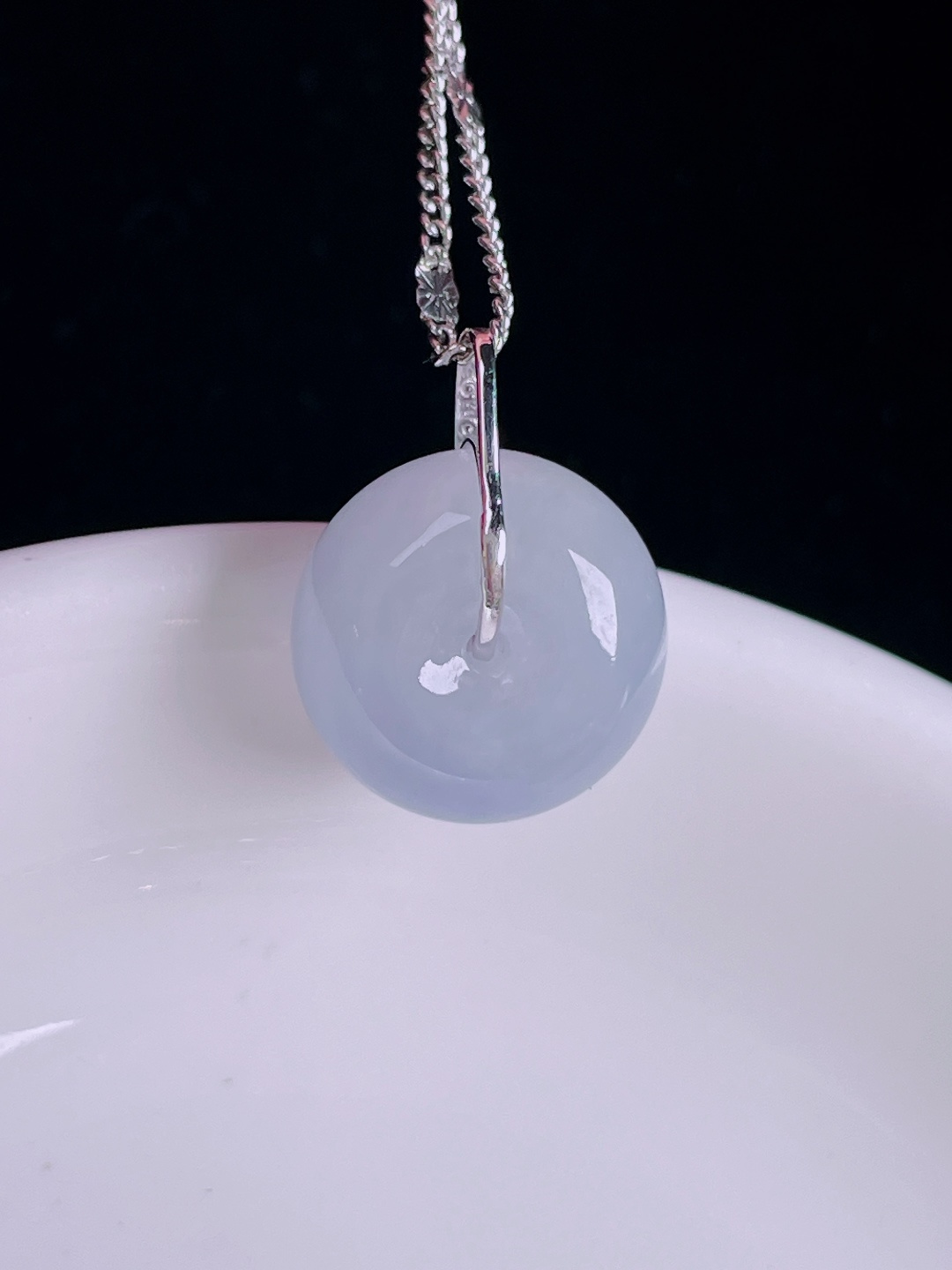 ️路路通，18k镶嵌，老种起光，细底通透，尺寸：裸石14/8.4mm0901