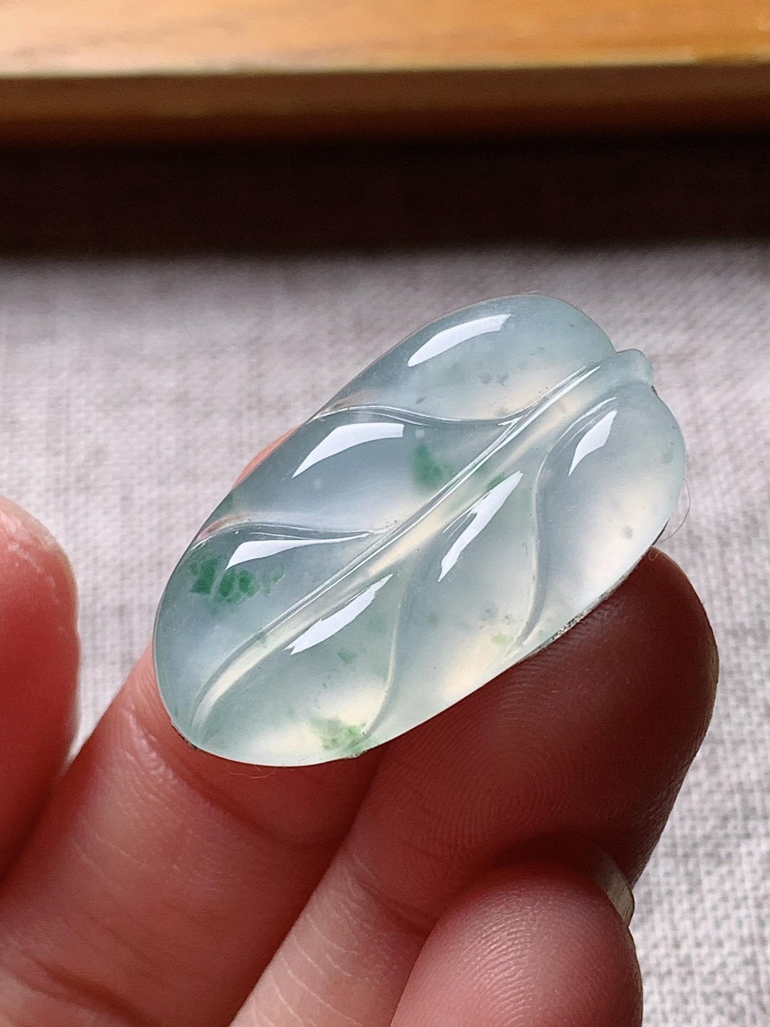 冰种飘花叶子，水润种老，0901 尺寸27.4*15.5*3.6