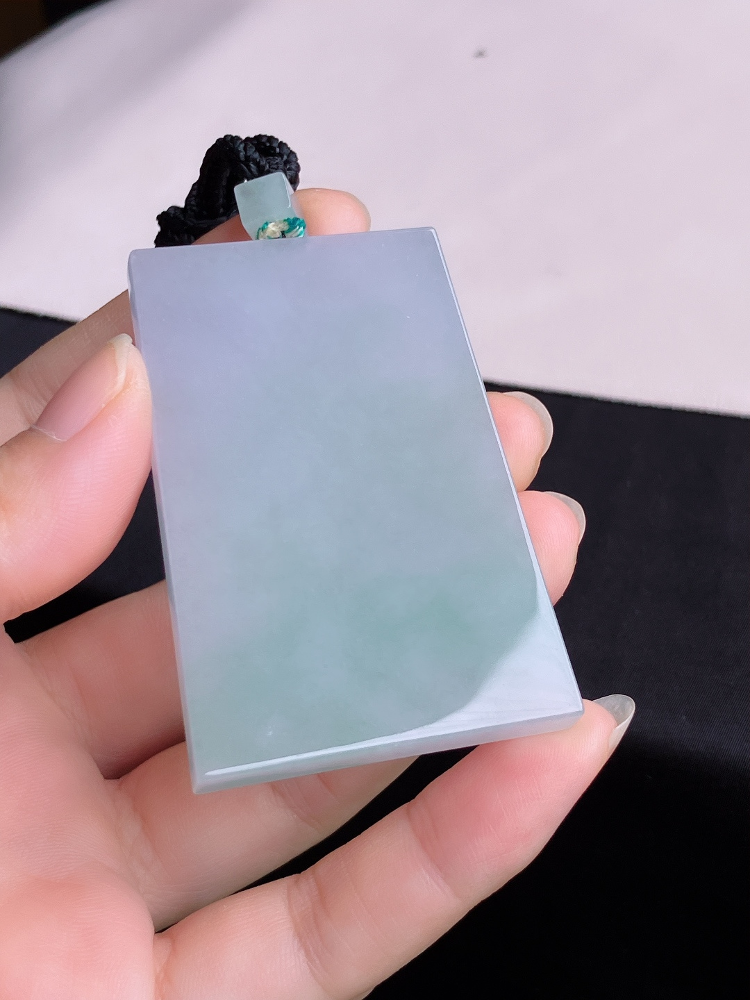 ️双彩大平安牌，简约时尚，尺寸62.2/41.3/6.2/自然光实拍