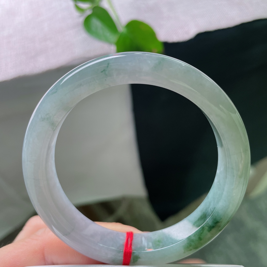 57.8/11.8/9.1，飘花正圈，无裂，远山入雾，烟雨如画，气质优雅脱俗，文艺感满满。ss56525a