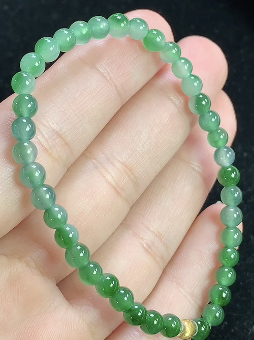 冰飘绿玉珠手串，尺寸4.5mm，D3J01ty55