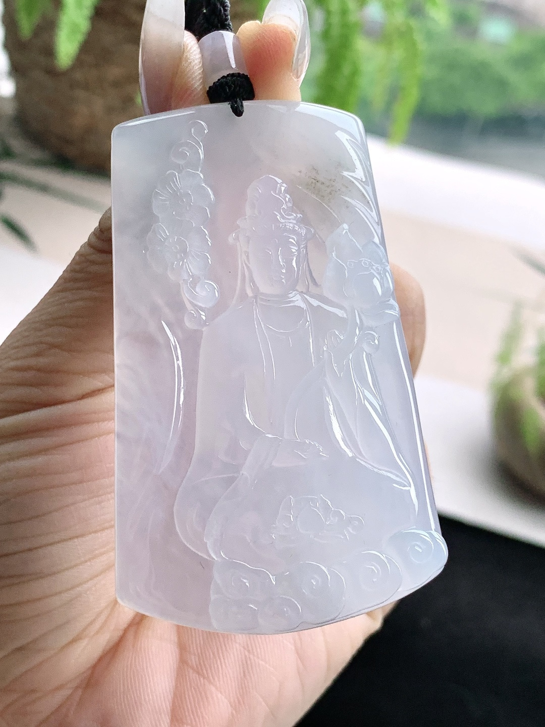 冰白冰大势至菩萨持莲观音牌吊坠，缅料，性比高，厚装，尺寸67.8-40.6-7.1，重量43克