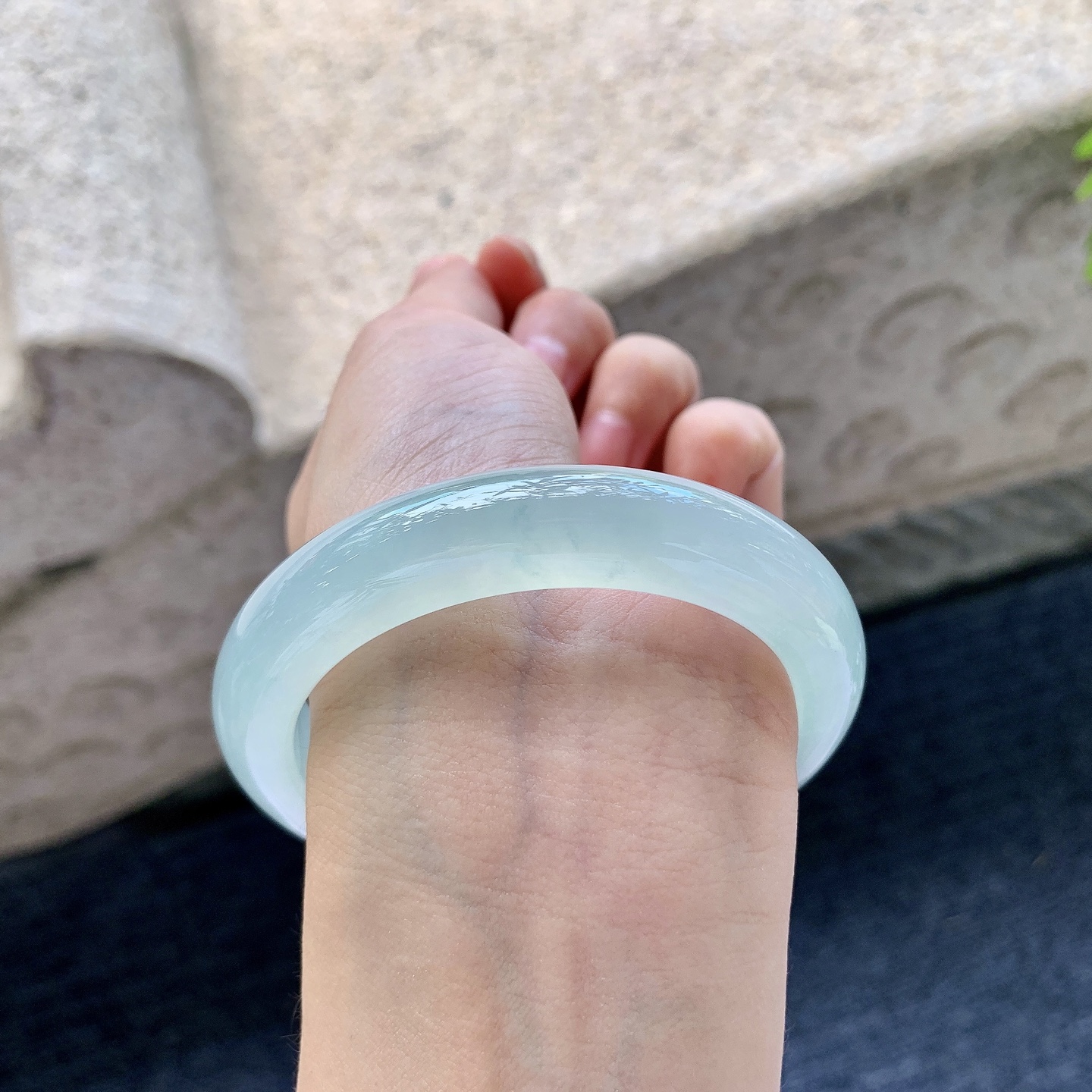 正圈55 55.5/11.8/9 A3090232 冰糯晴绿，水润，种老，细腻，打灯有棉线