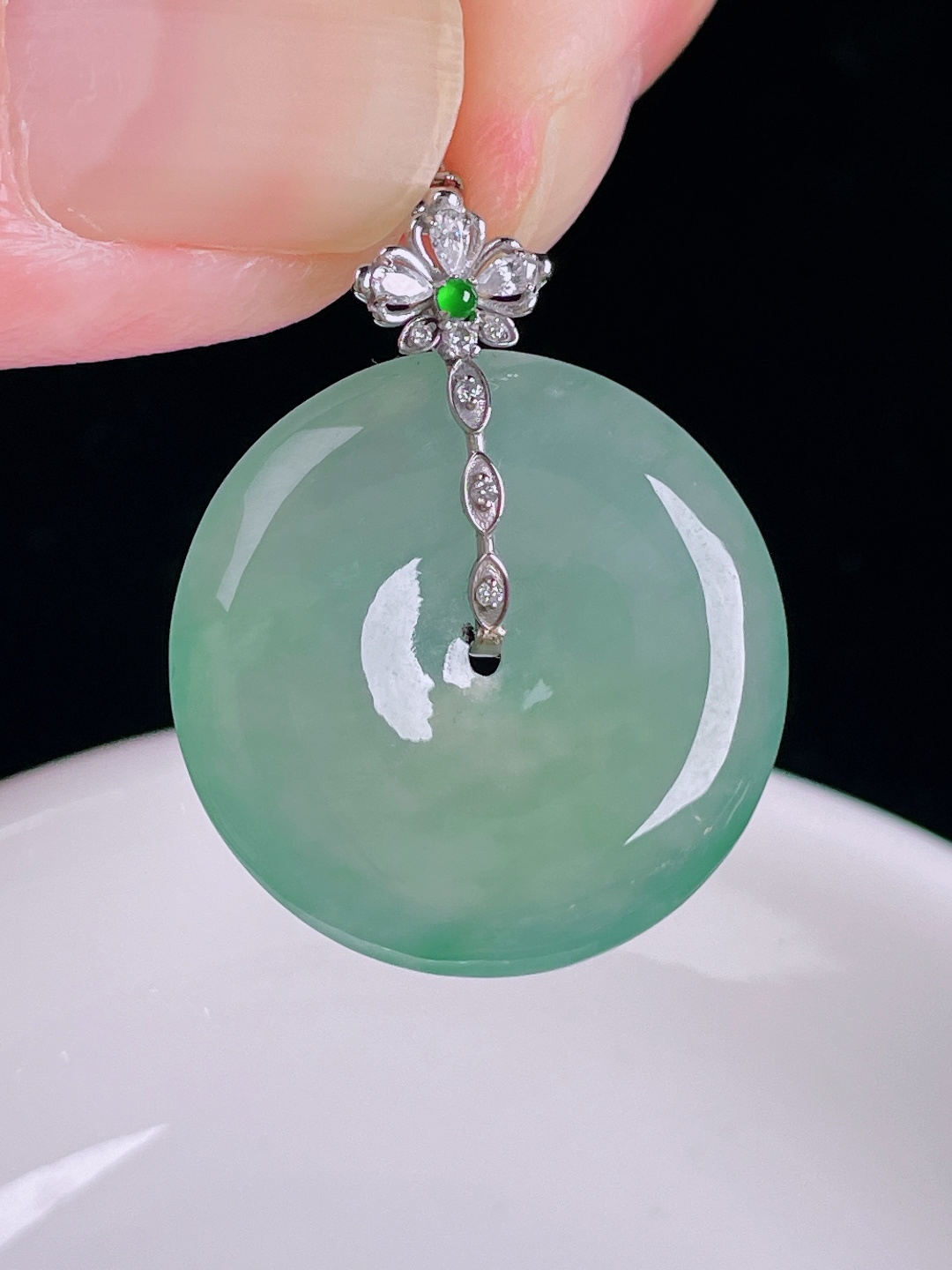 ️冰种平安扣，18k镶嵌，老种起光，细底通透，尺寸：30裸石24/4.4mm0901