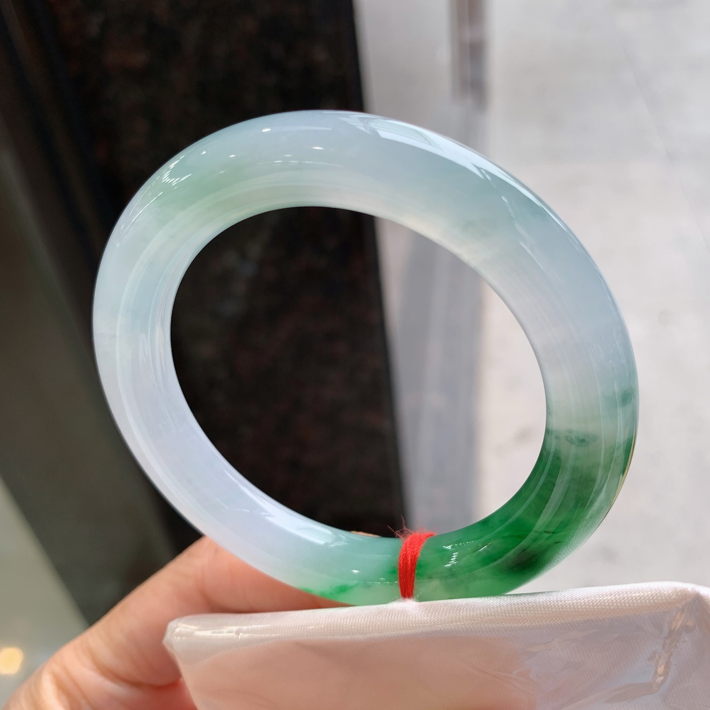 圆条冰飘绿 无裂 种色俱佳