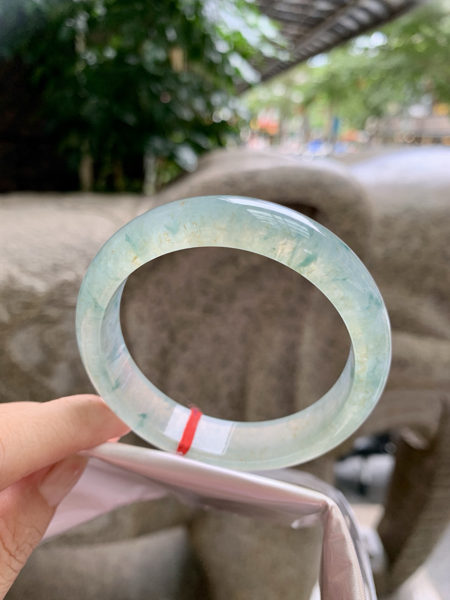 冰飘花正圈,0902-N1485,打灯内部细纹，不影响