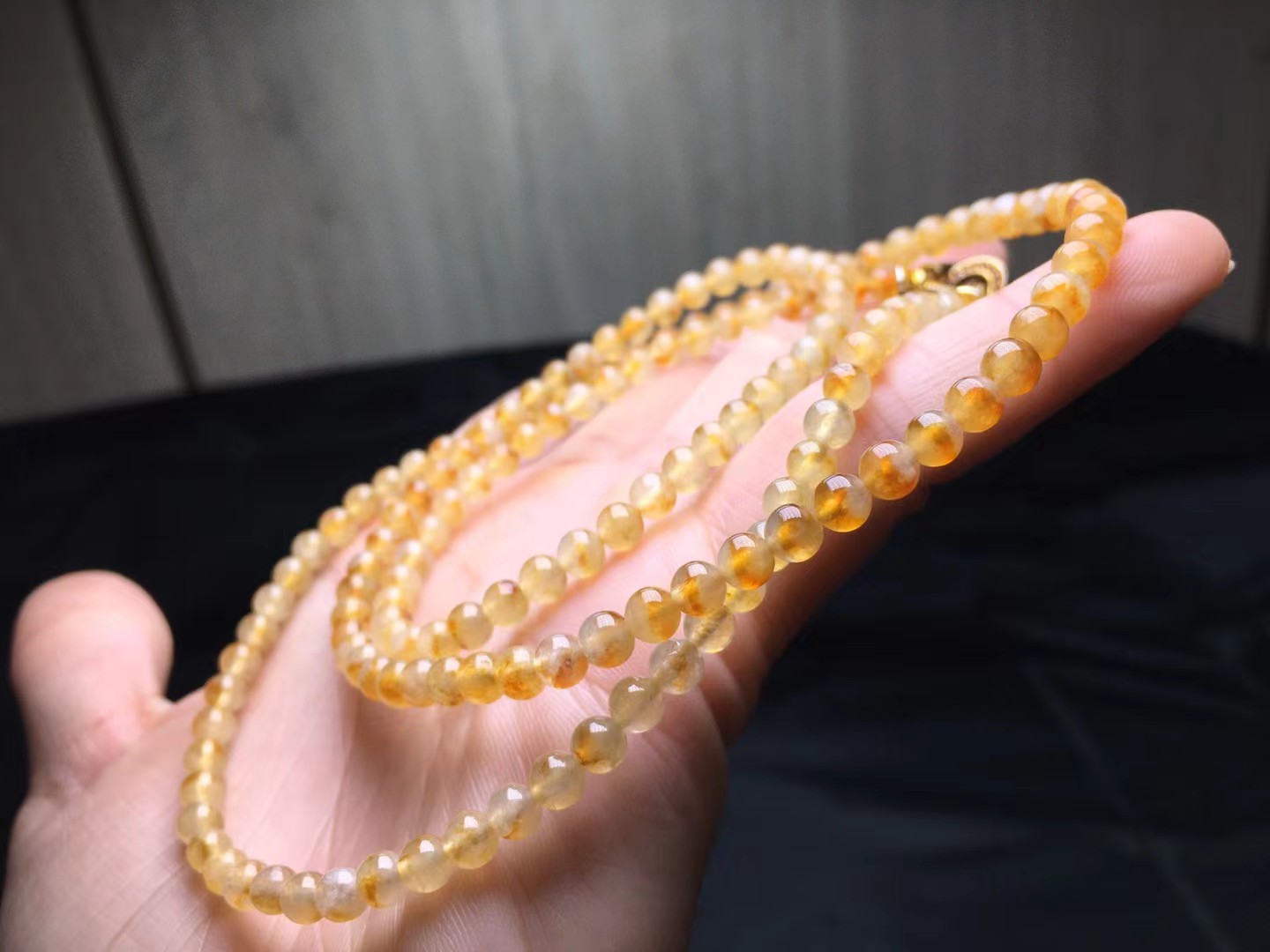 冰黄翡珠链，卡4.8～4.4mm，157颗，种好，玉质细腻，起莹，冰透水润，实物颜色更浓