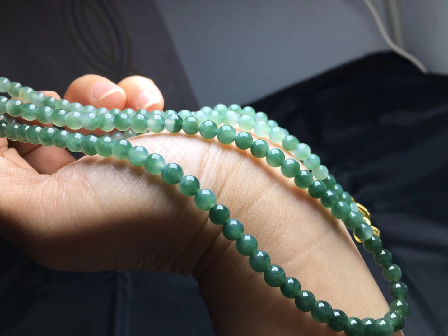 ️ 种飘花珠链，卡5.4mm，138颗，种好，玉质细腻，颗颗精选