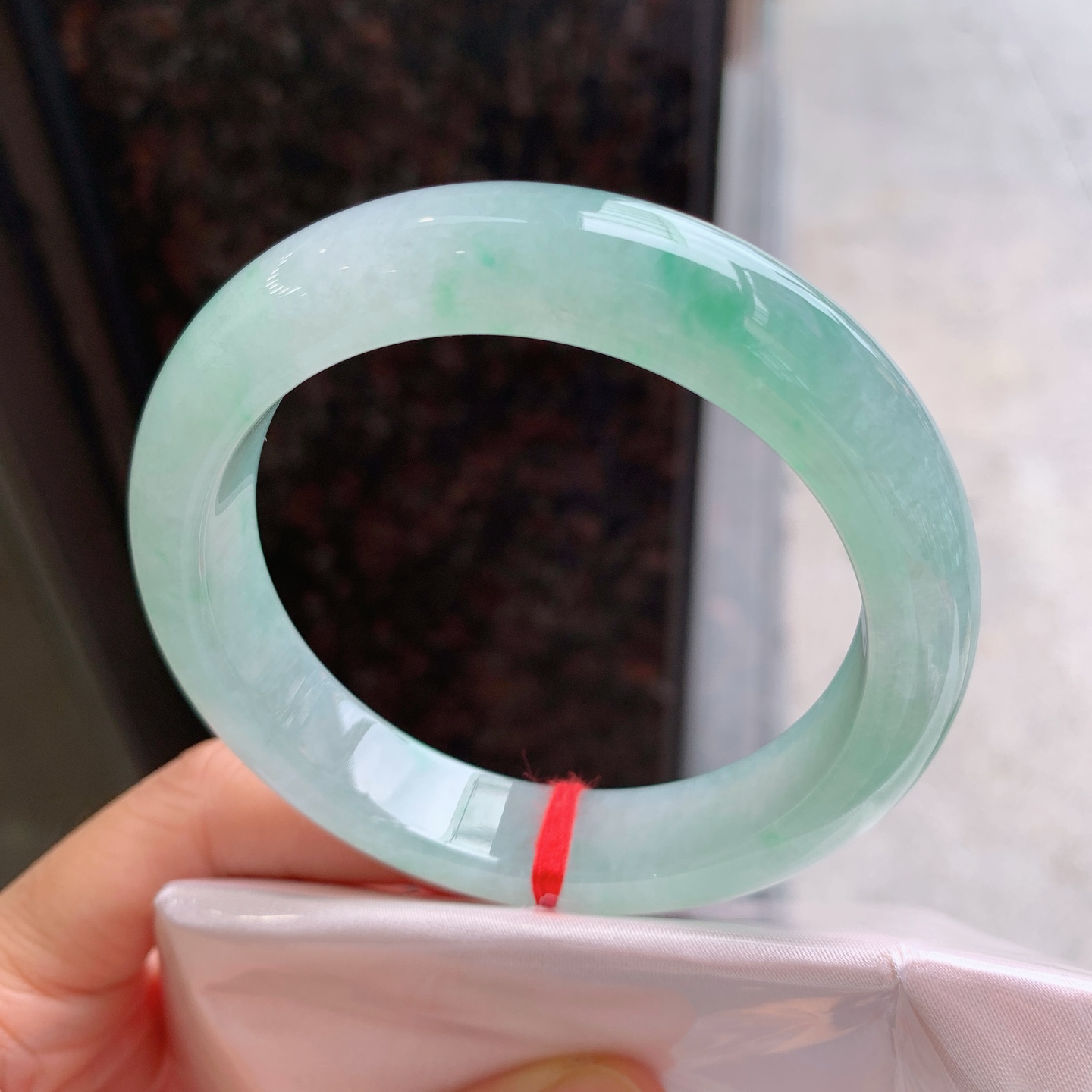 正圈冰飘绿 微纹 尺寸：57/12.5/9.1 清爽