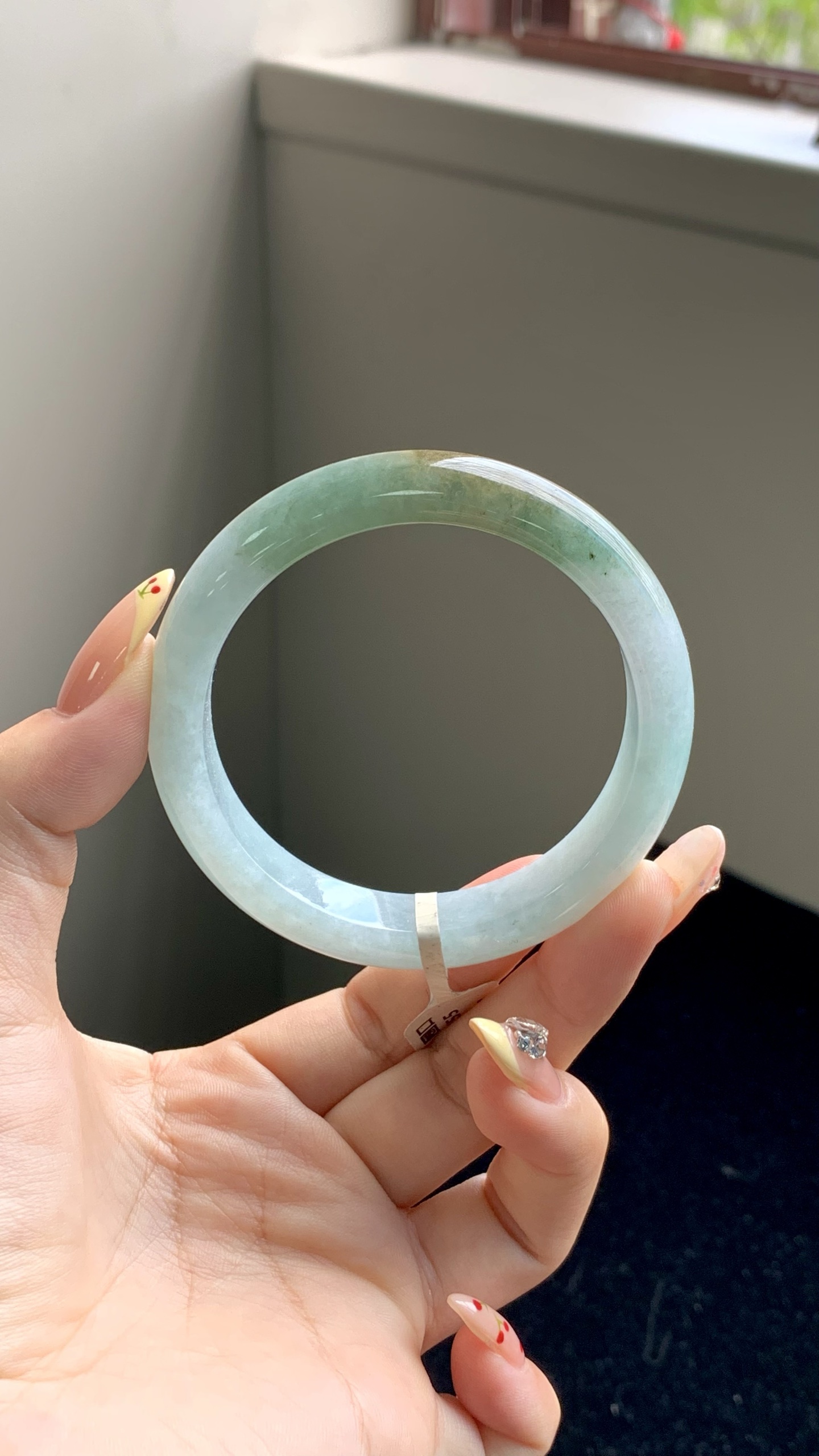 半山水黄翡正圈成品 HYY-3721 尺寸：55.5-12-8