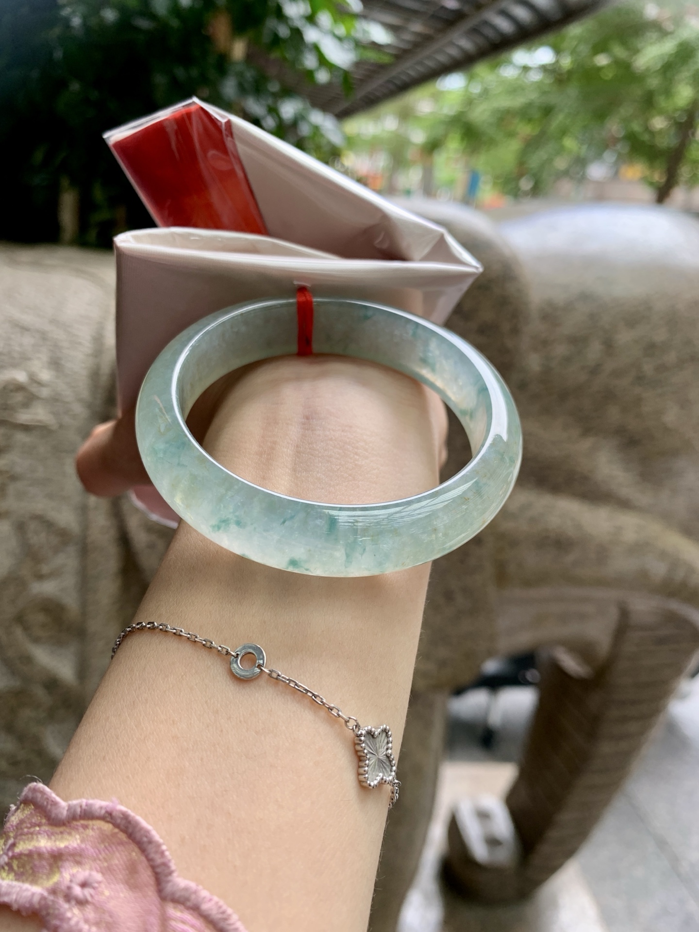 冰飘花正圈,0902-N1485,打灯内部细纹，不影响