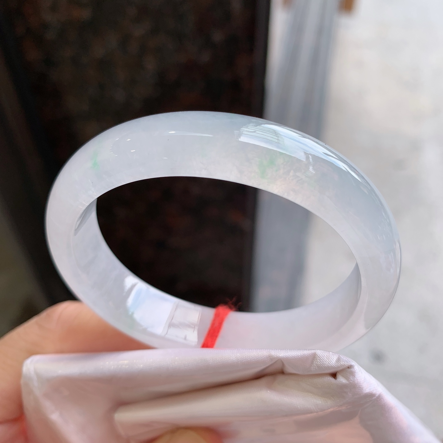贵妃冰飘绿 微细纹 尺寸：54/48/13.5/7.5 冰润