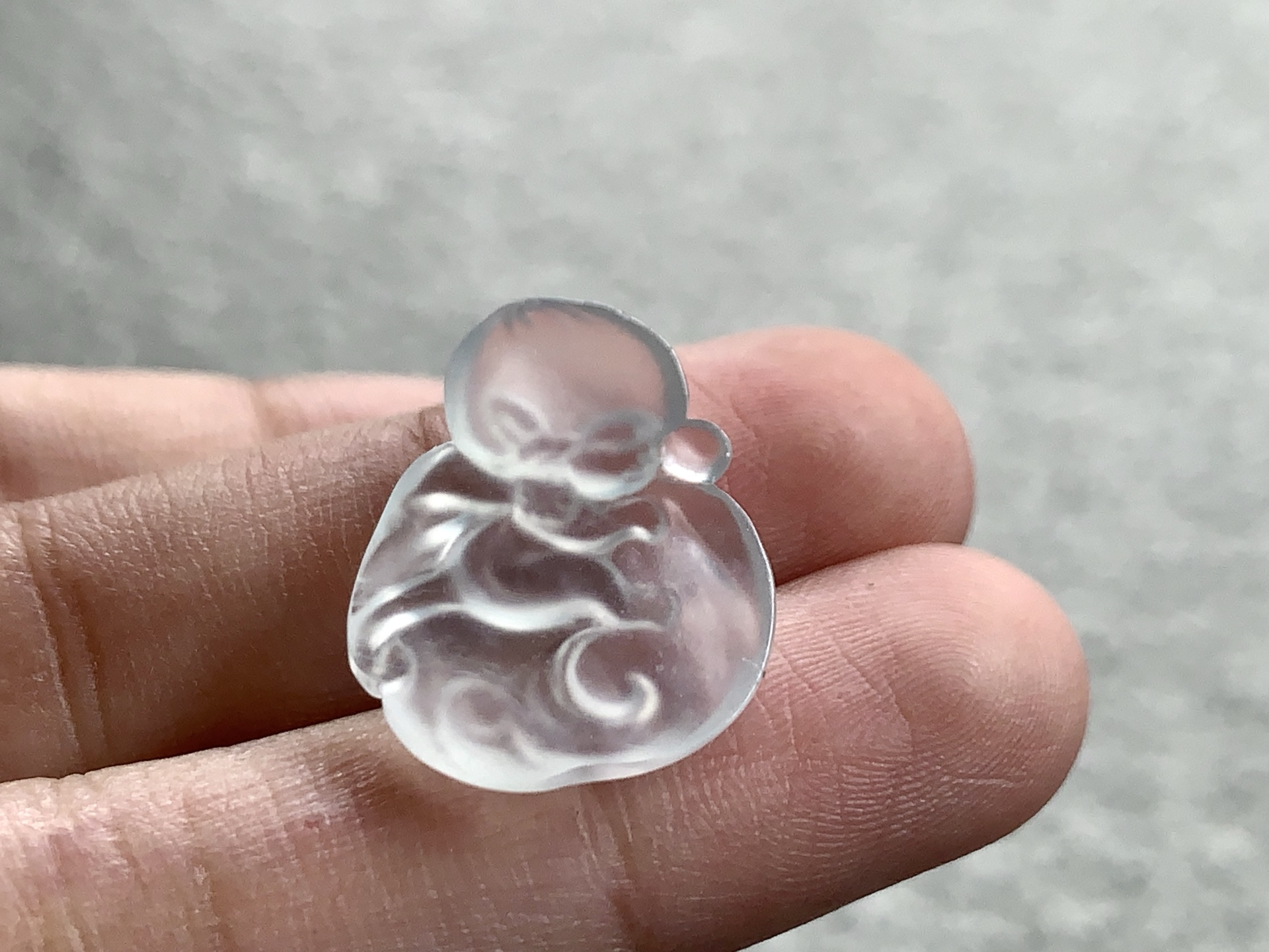 翡翠小猴，尺寸：21.2×15.5×2.5