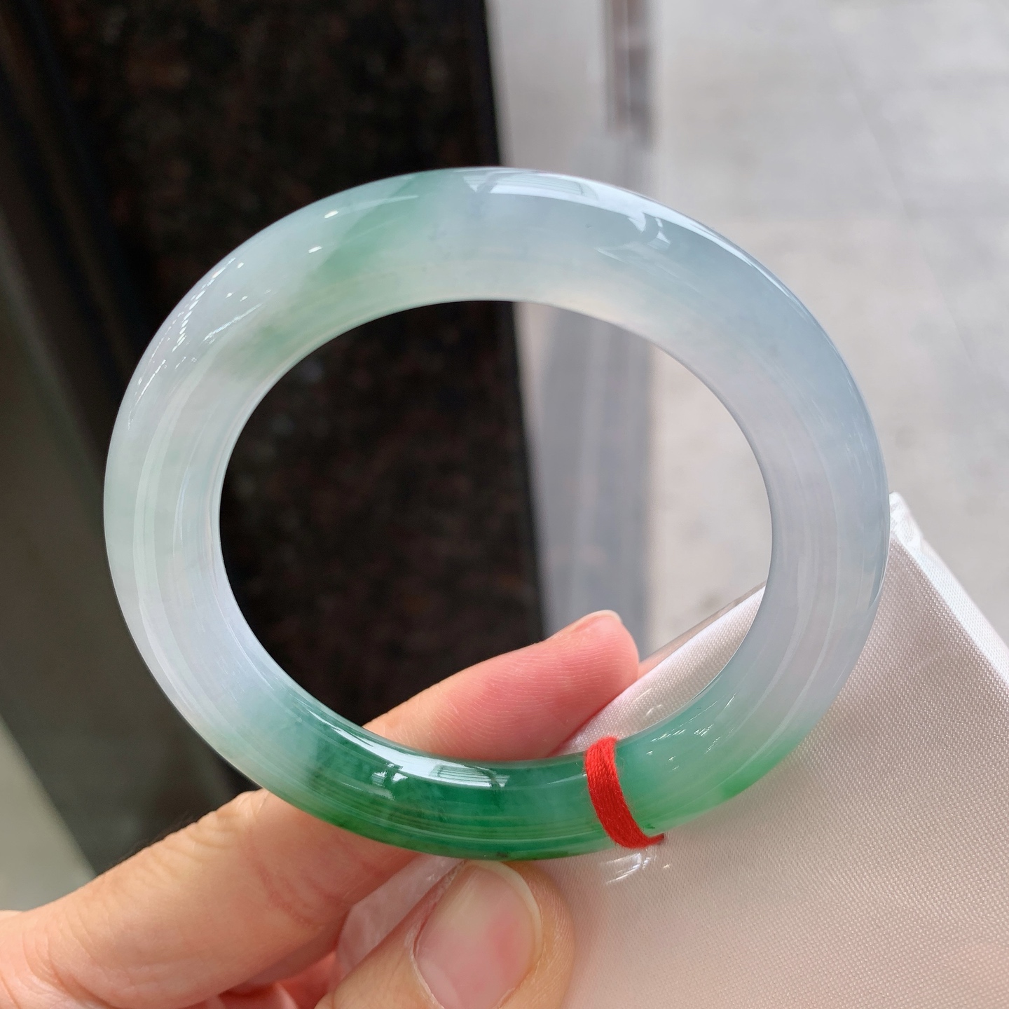 圆条冰飘绿 无裂 种色俱佳