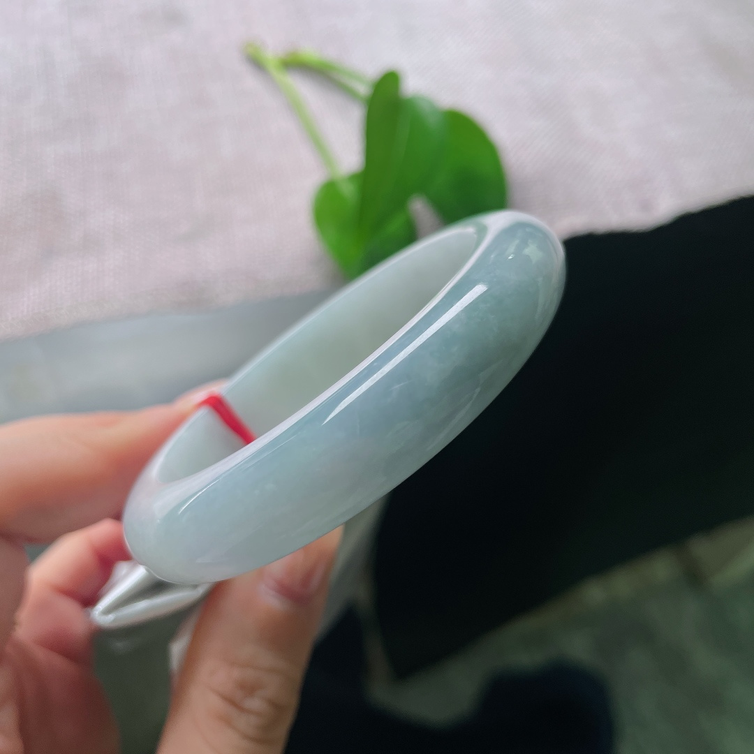 54/12.6/8.5，浅蓝紫正圈，水润，肉质细腻干净，娴静温柔，皮纹，ss57912a