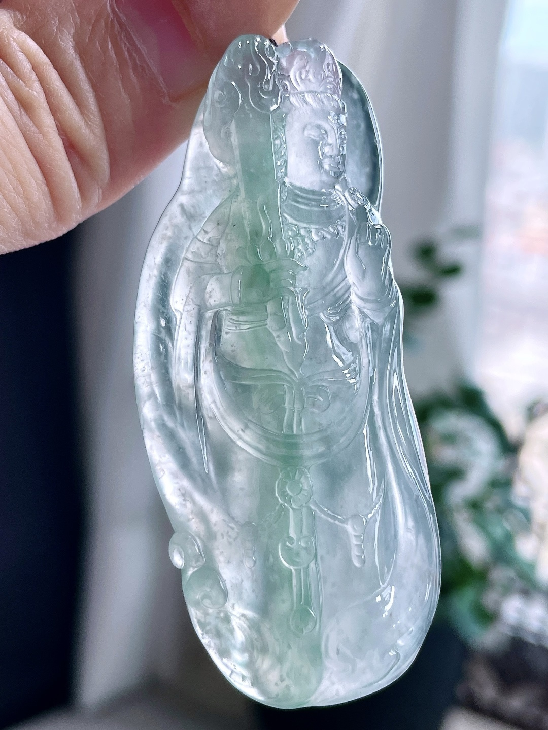 高冰木那飘花虚空藏菩萨牌吊坠，无裂，性比高，厚装起荧光