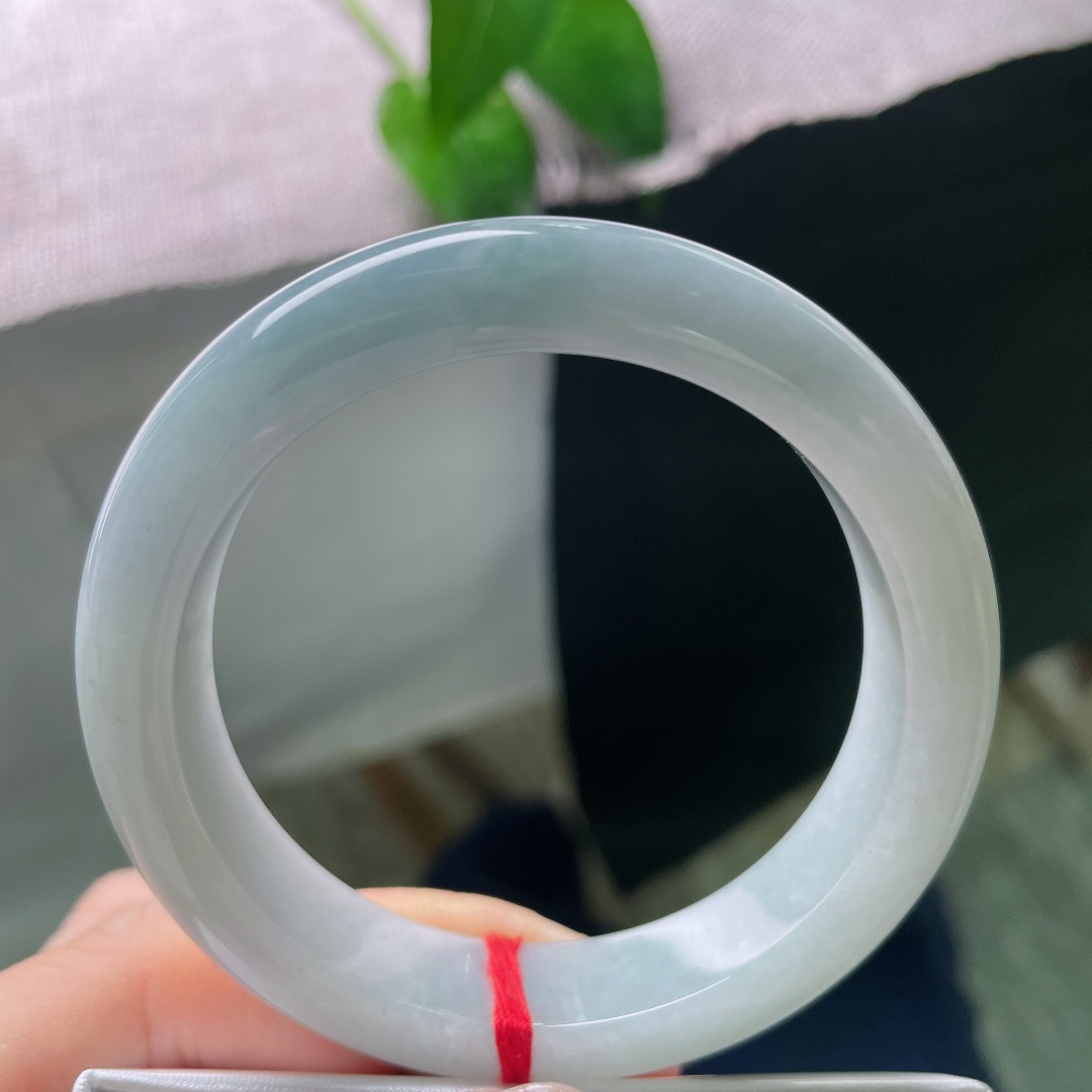 54/12.6/8.5，浅蓝紫正圈，水润，肉质细腻干净，娴静温柔，皮纹，ss57912a