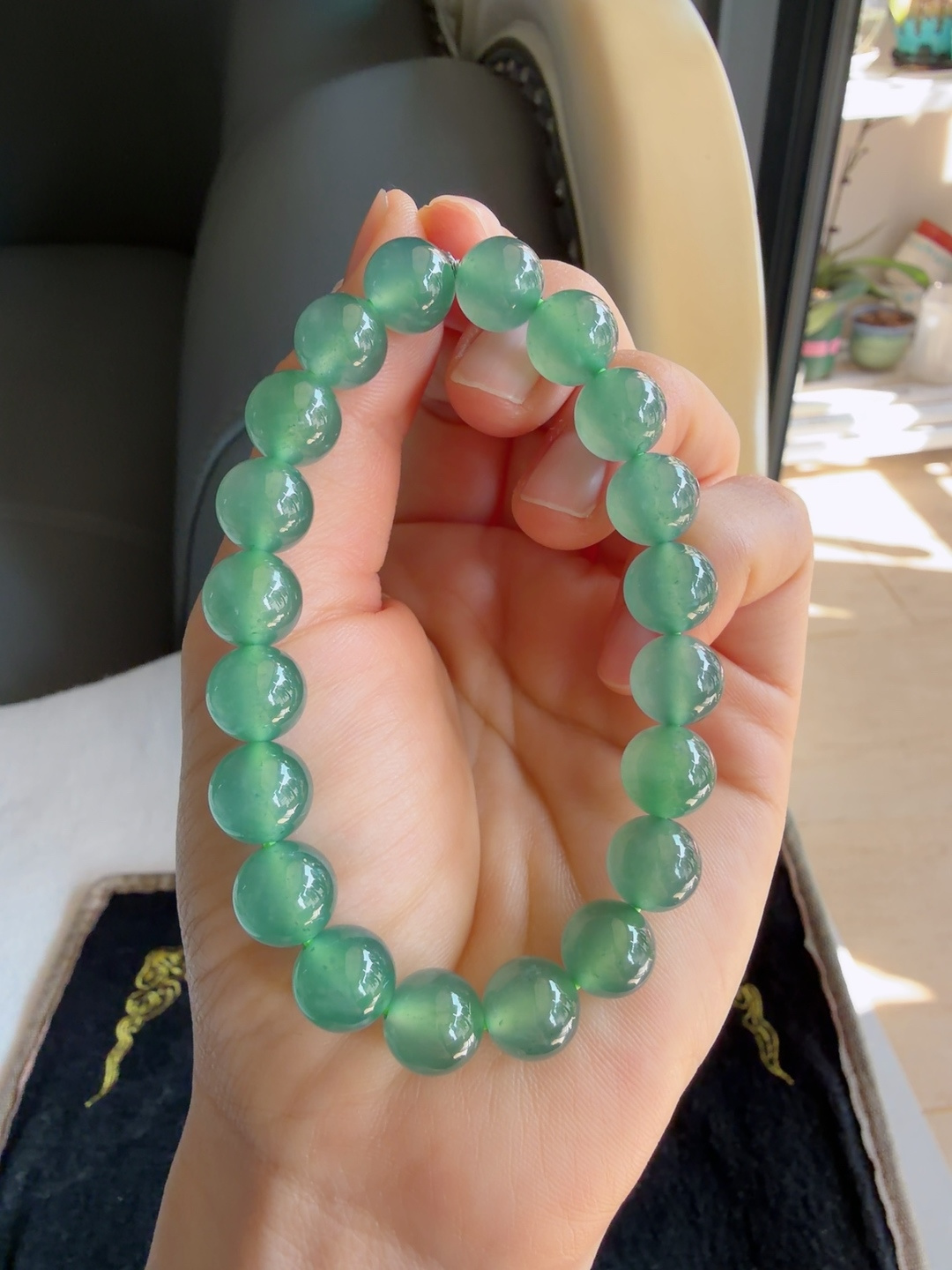 天然翡翠A货，冰蓝水手串，尺寸：10mm。【编3482】