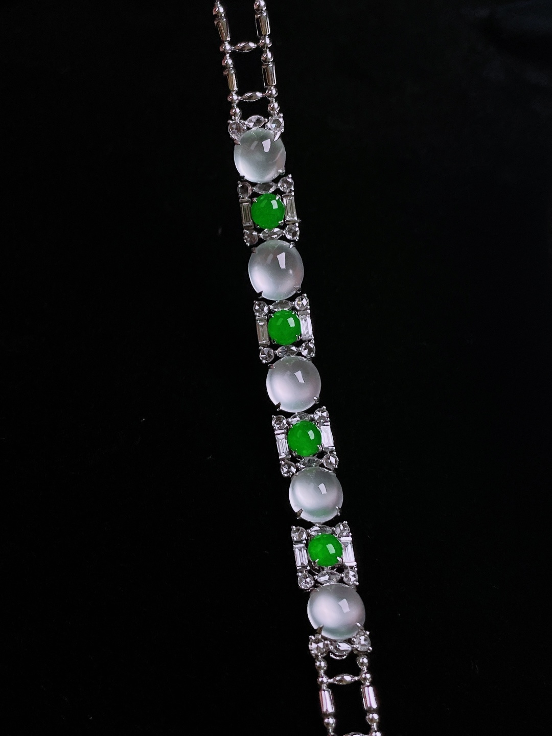 ️高冰手链，18k镶嵌，老种起光，细底通透，尺寸：裸石7.9/7.4/3mm0902