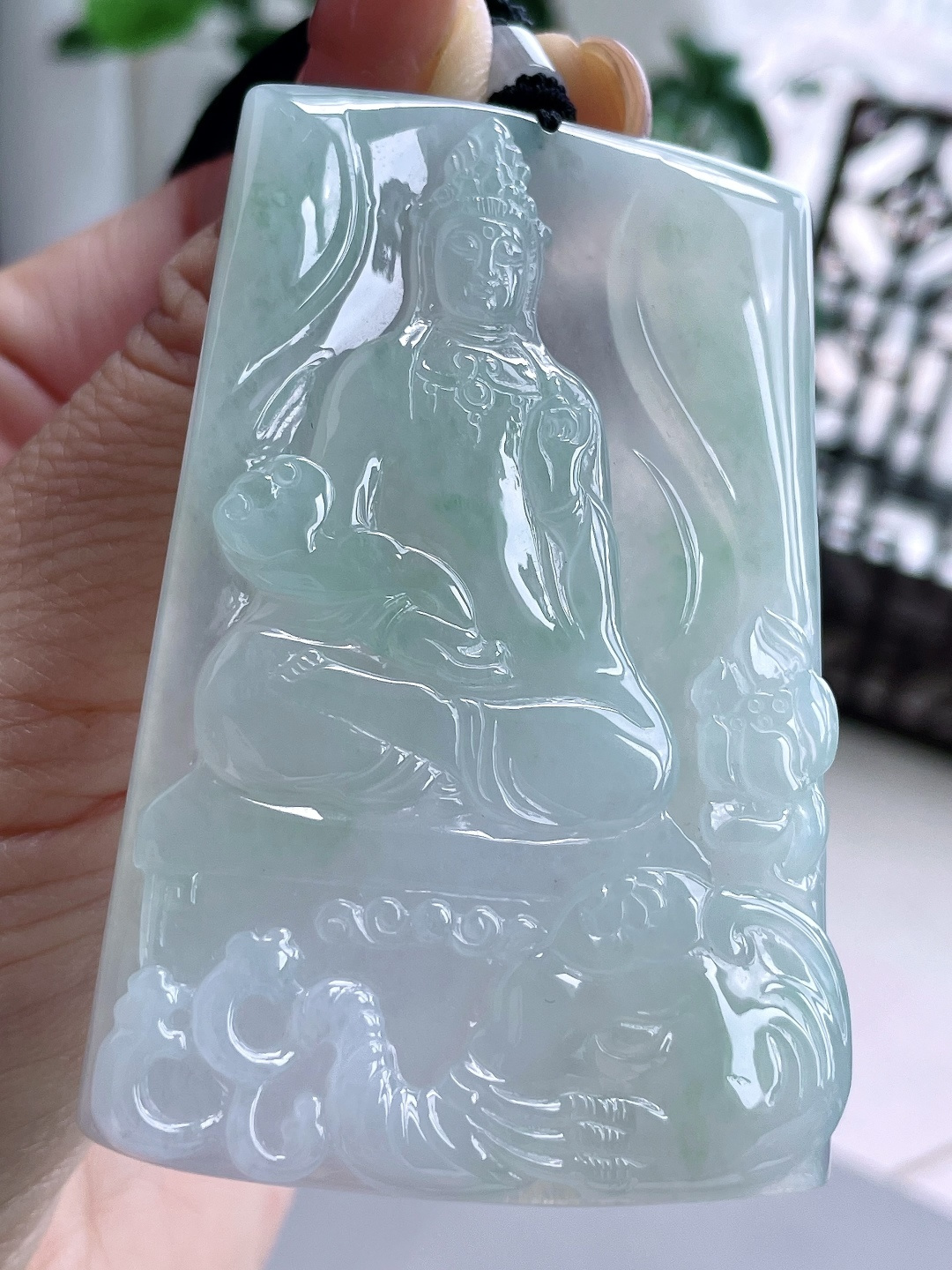 冰晴水普贤菩萨牌吊坠，无裂，性比高，厚装，尺寸66.4-44-6，重量45克