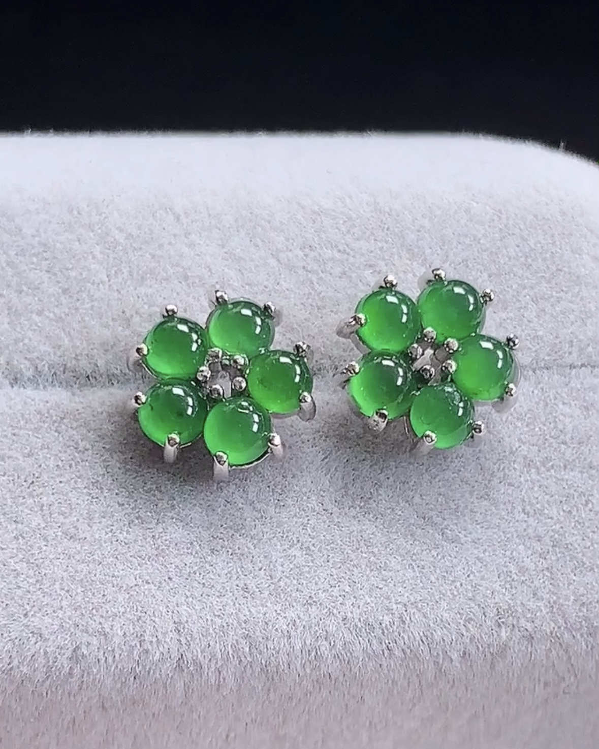 秒杀，925银镶满绿蛋面耳钉，2.3mm