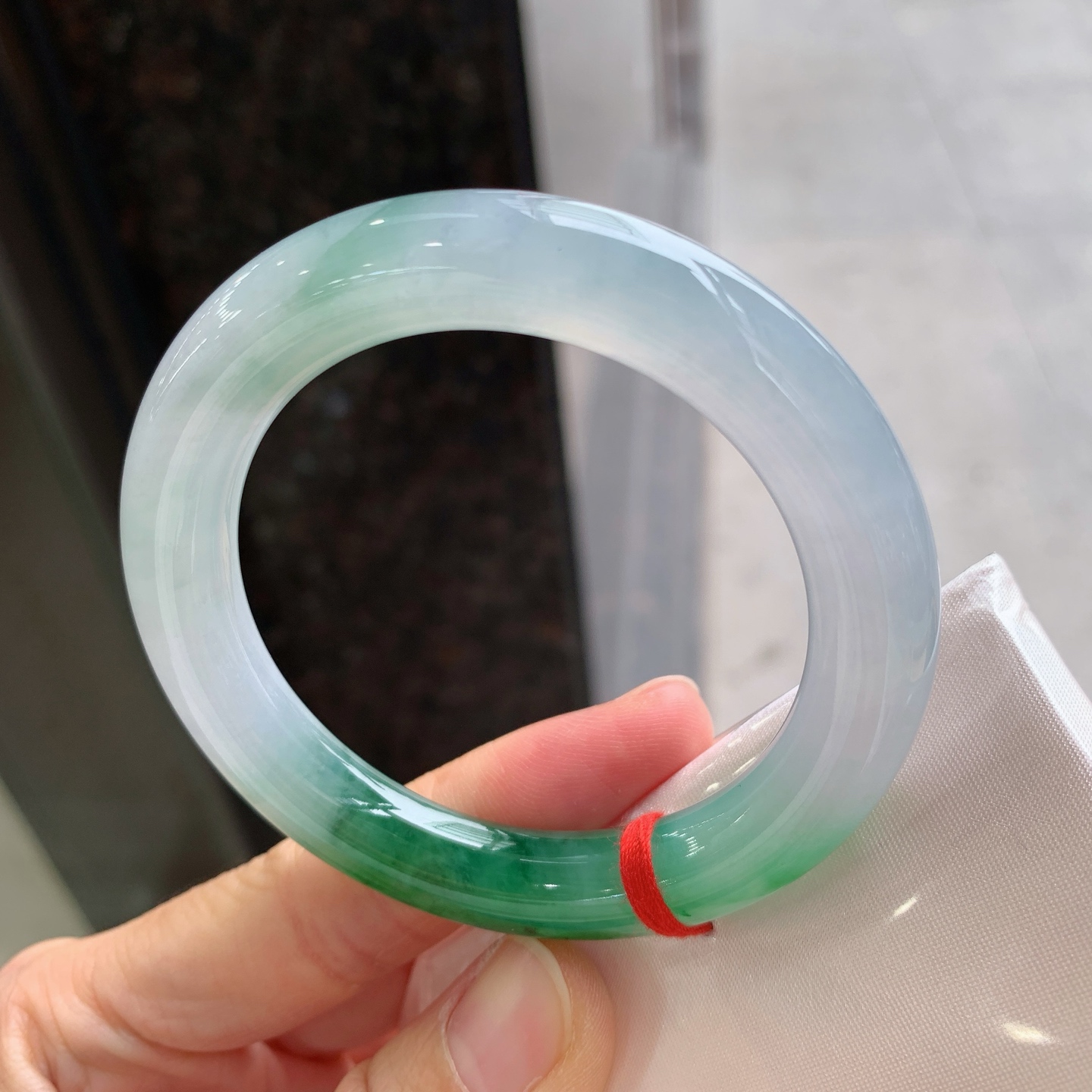 圆条冰飘绿 无裂 种色俱佳