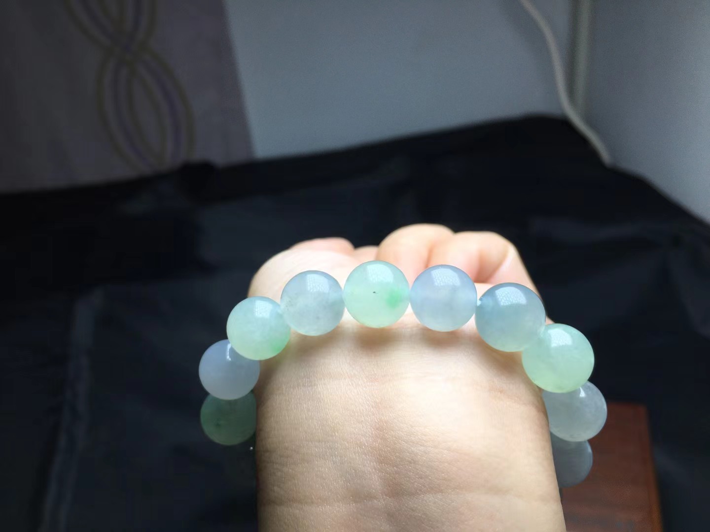 马卡龙手串，卡12.3～11.8mm，17颗，种好，玉质细腻，均匀，清新，颗颗精选