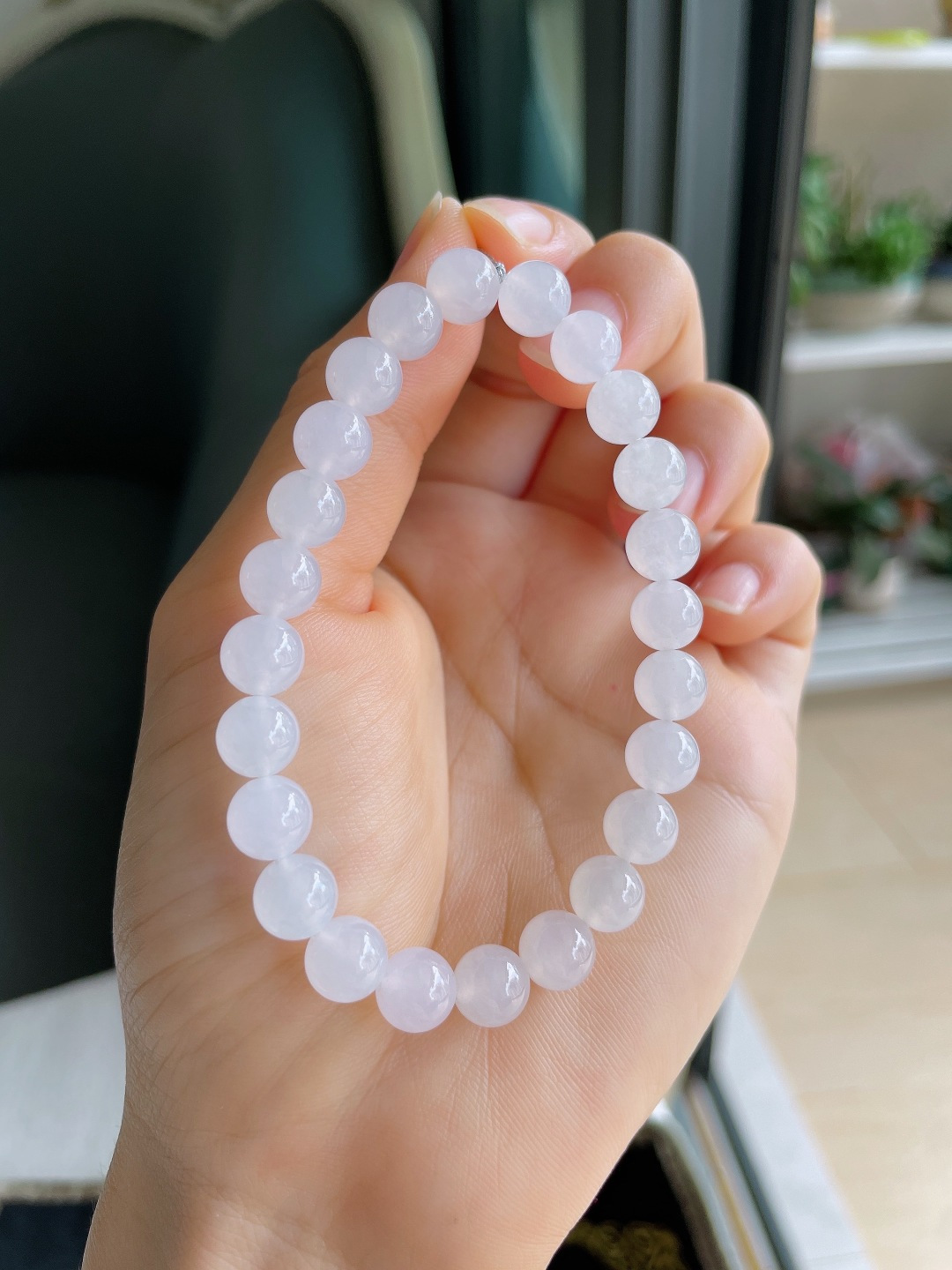 缅甸天然翡翠A货，白冰手串，尺寸：7.7mm。【编4345】