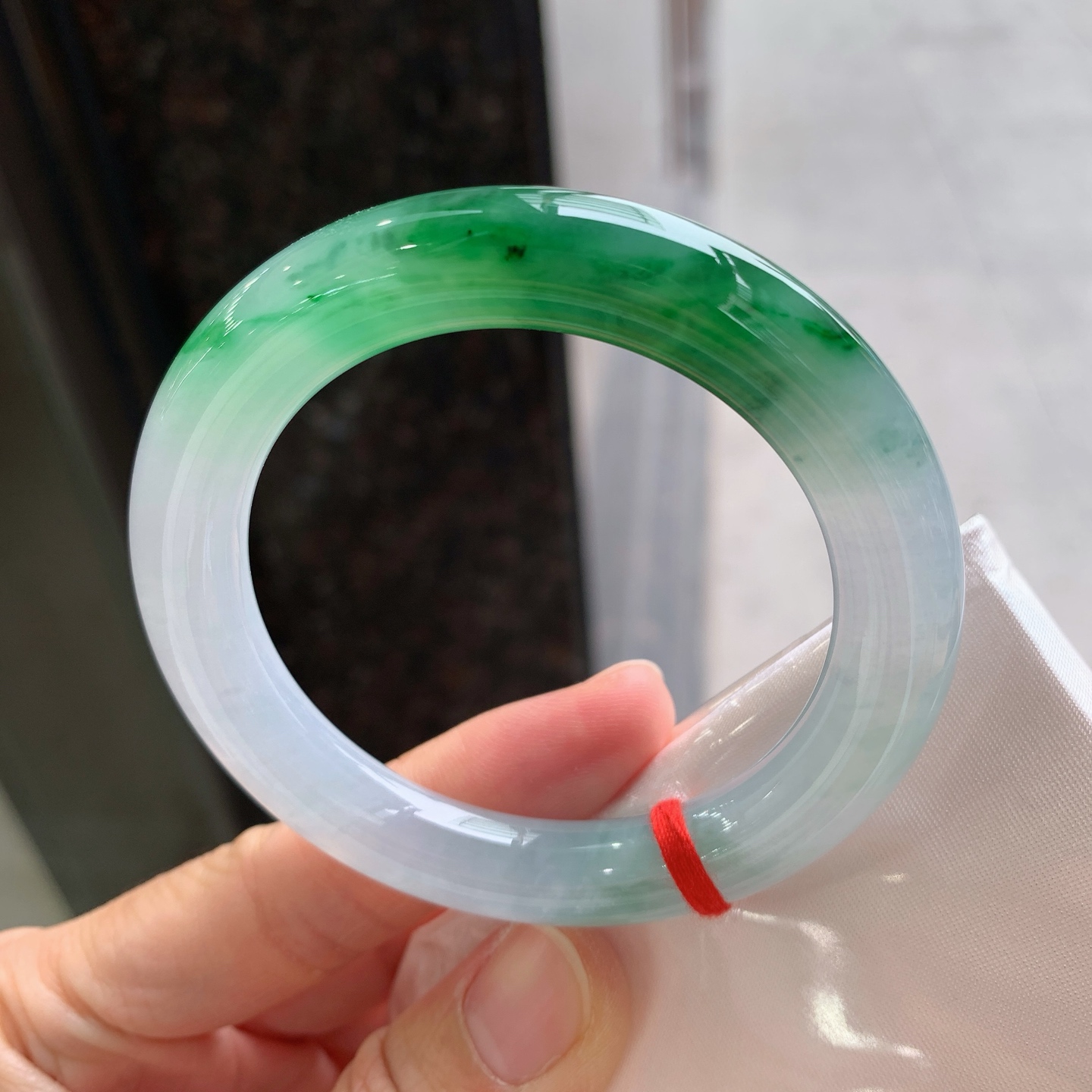 圆条冰飘绿 无裂 种色俱佳