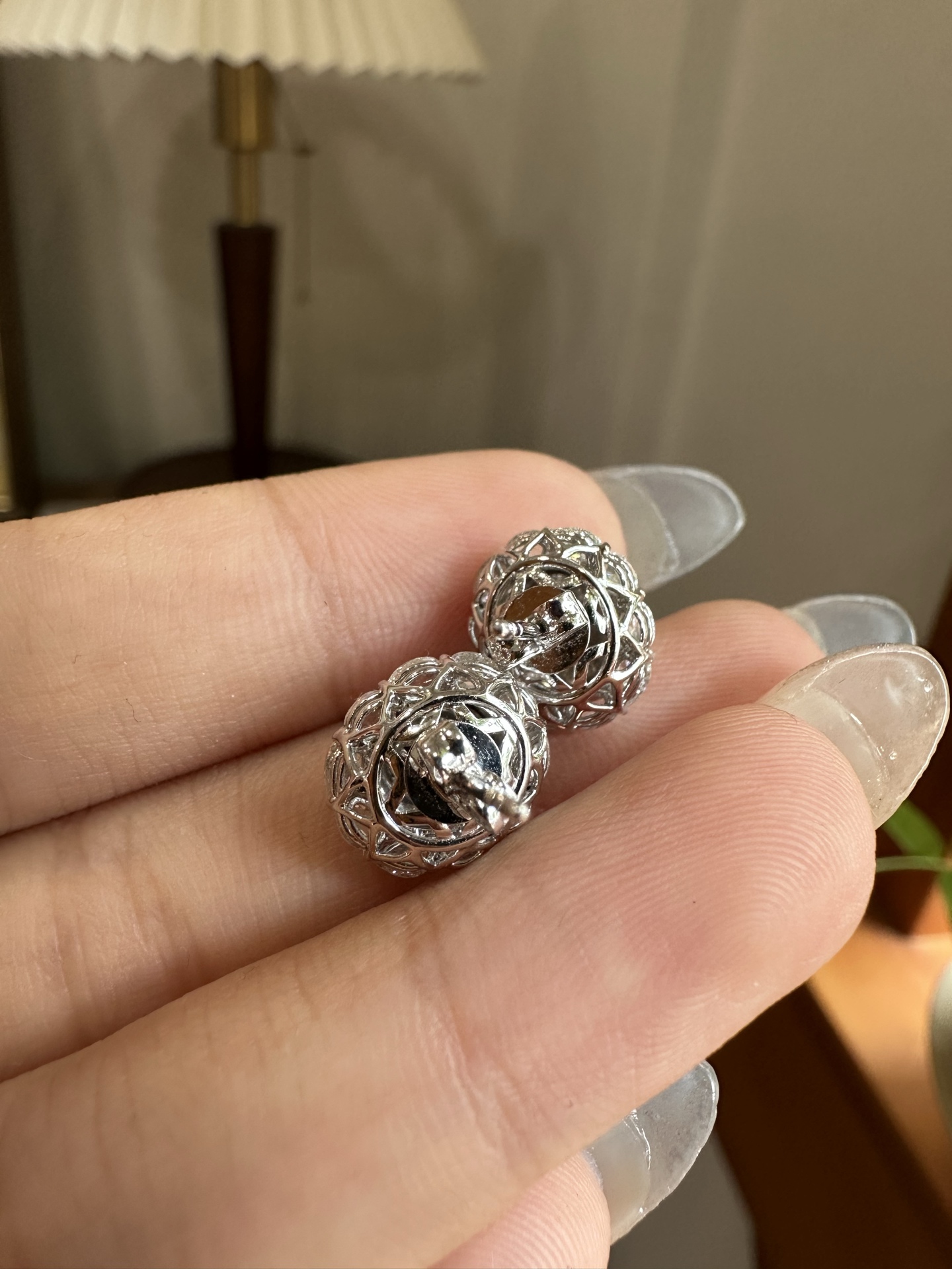 玻璃种蛋面耳钉