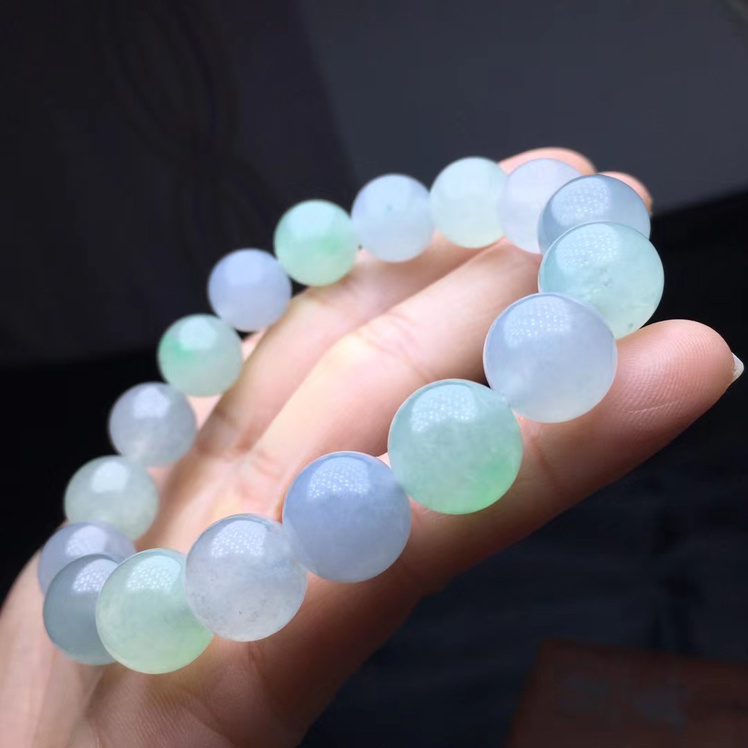 马卡龙手串，卡12.3～11.8mm，17颗，种好，玉质细腻，均匀，清新，颗颗精选