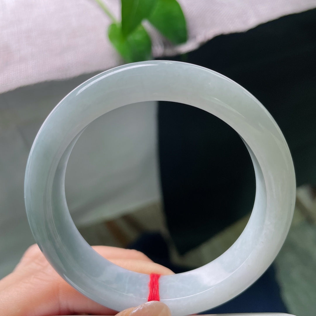 54/12.6/8.5，浅蓝紫正圈，水润，肉质细腻干净，娴静温柔，皮纹，ss57912a