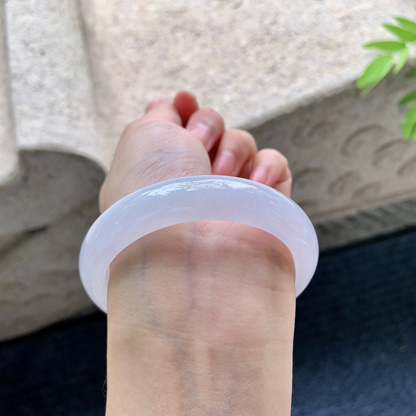 正圈52 53，细糯粉紫，水润，种老，细腻，无裂。