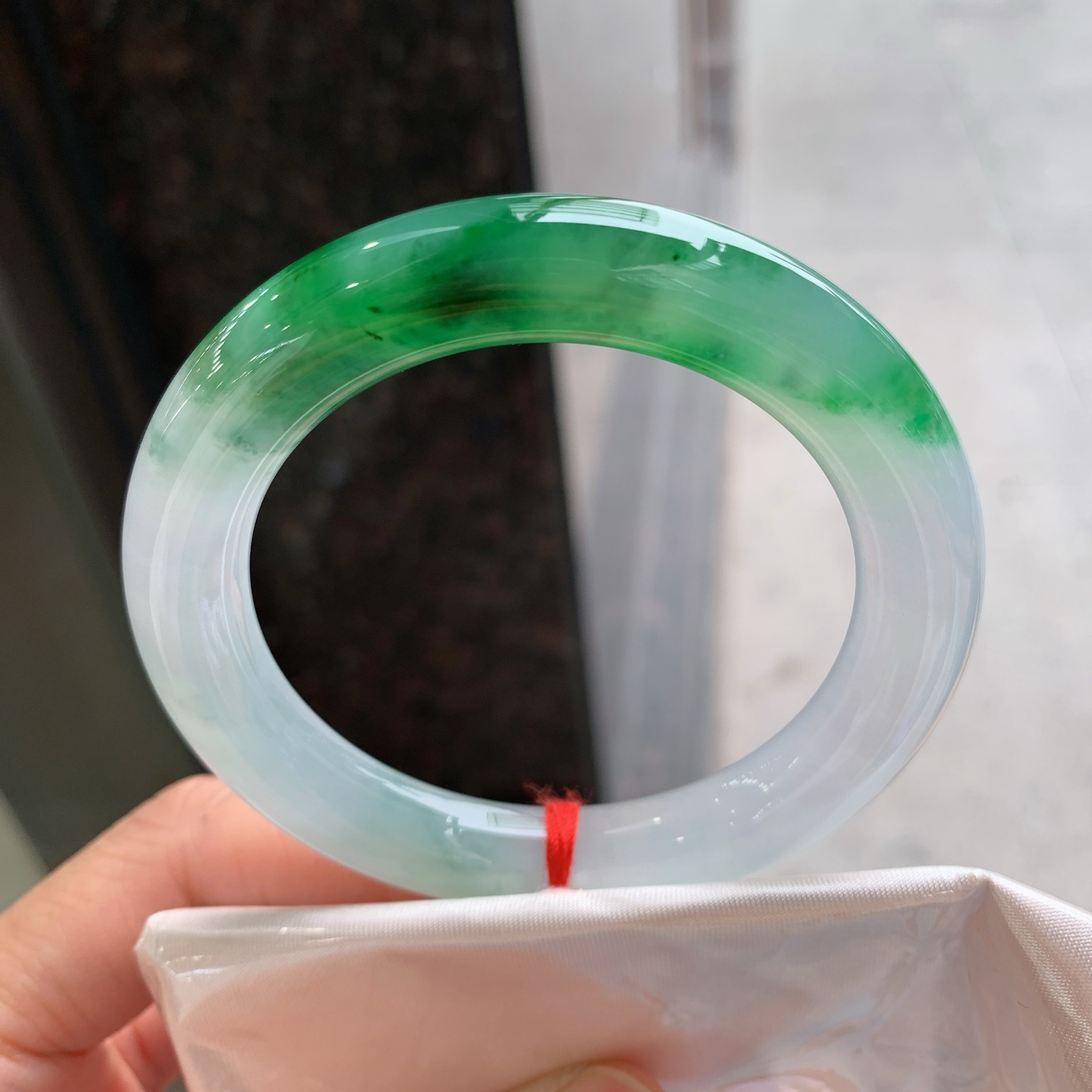 圆条冰飘绿 无裂 种色俱佳