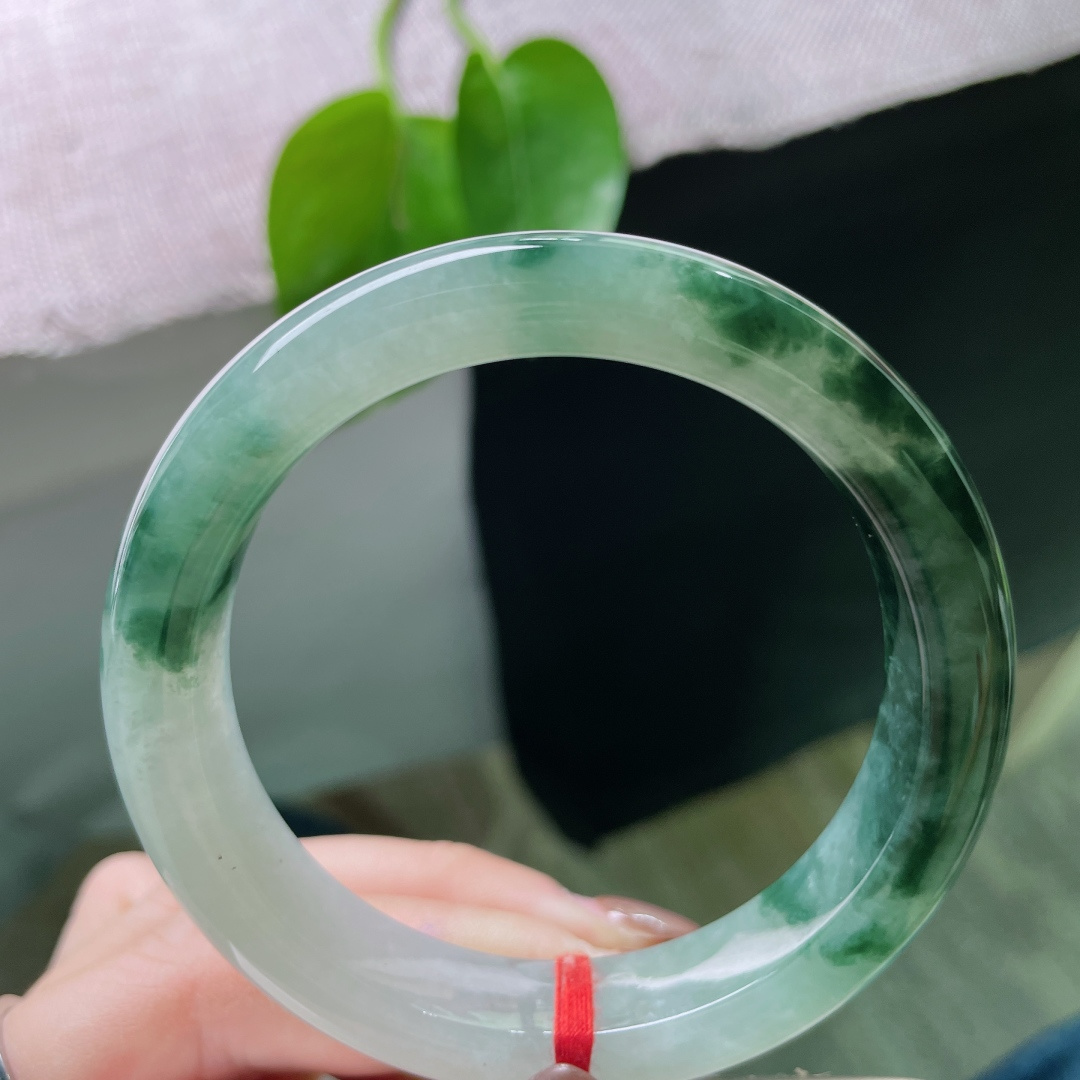 飘花正圈，冰润细腻，种老，悠悠的云里有淡淡的诗，深邃，贵气，无裂，ss58093a