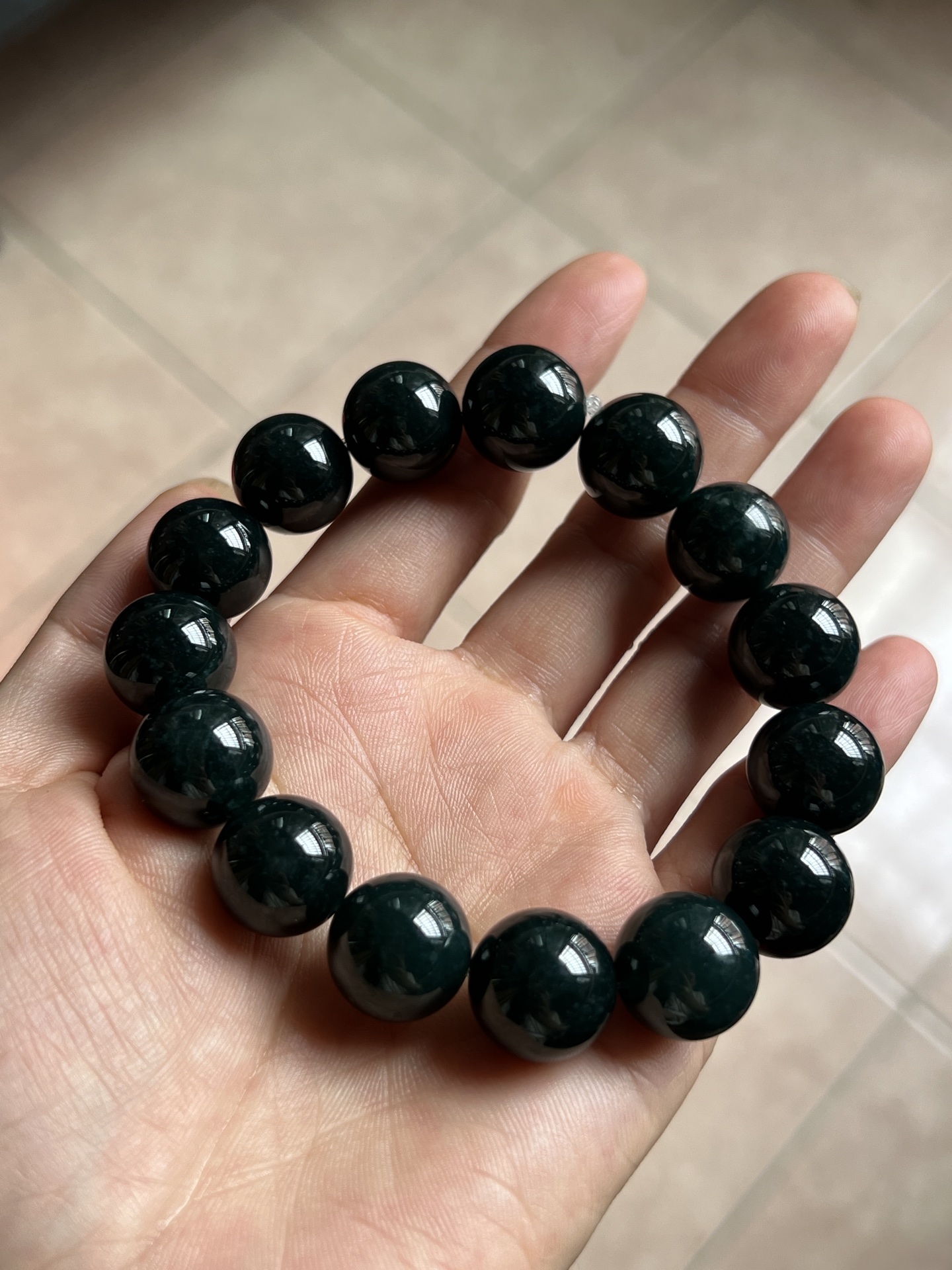 ️ 9.2 墨翠手链15mm 黑度一般 质地细腻 水头极好