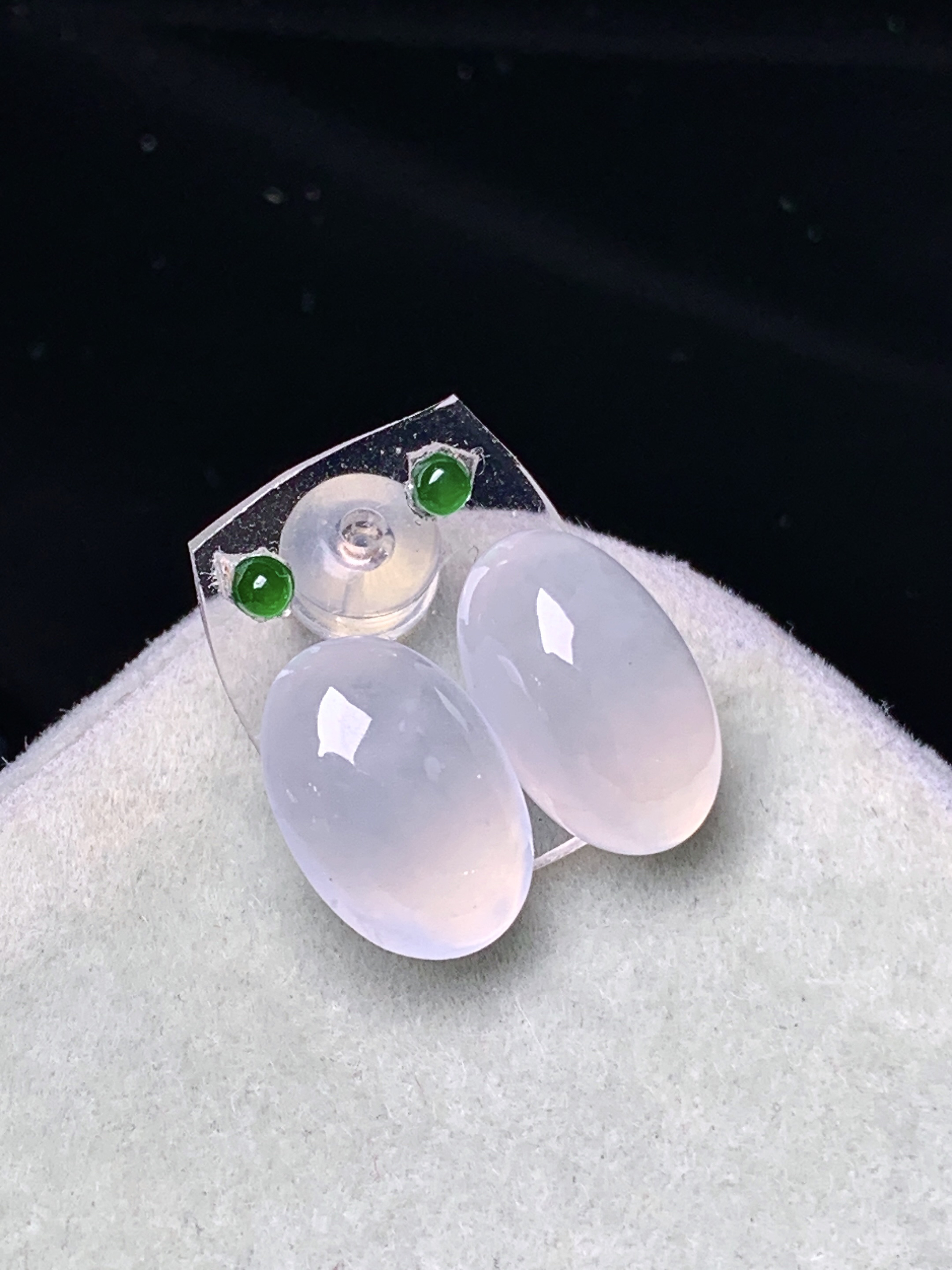 镶嵌款 冰种蛋面一对 玉质细腻 色泽艳丽清新 水润亮眼 整体尺寸12*7.7*5.2 2x